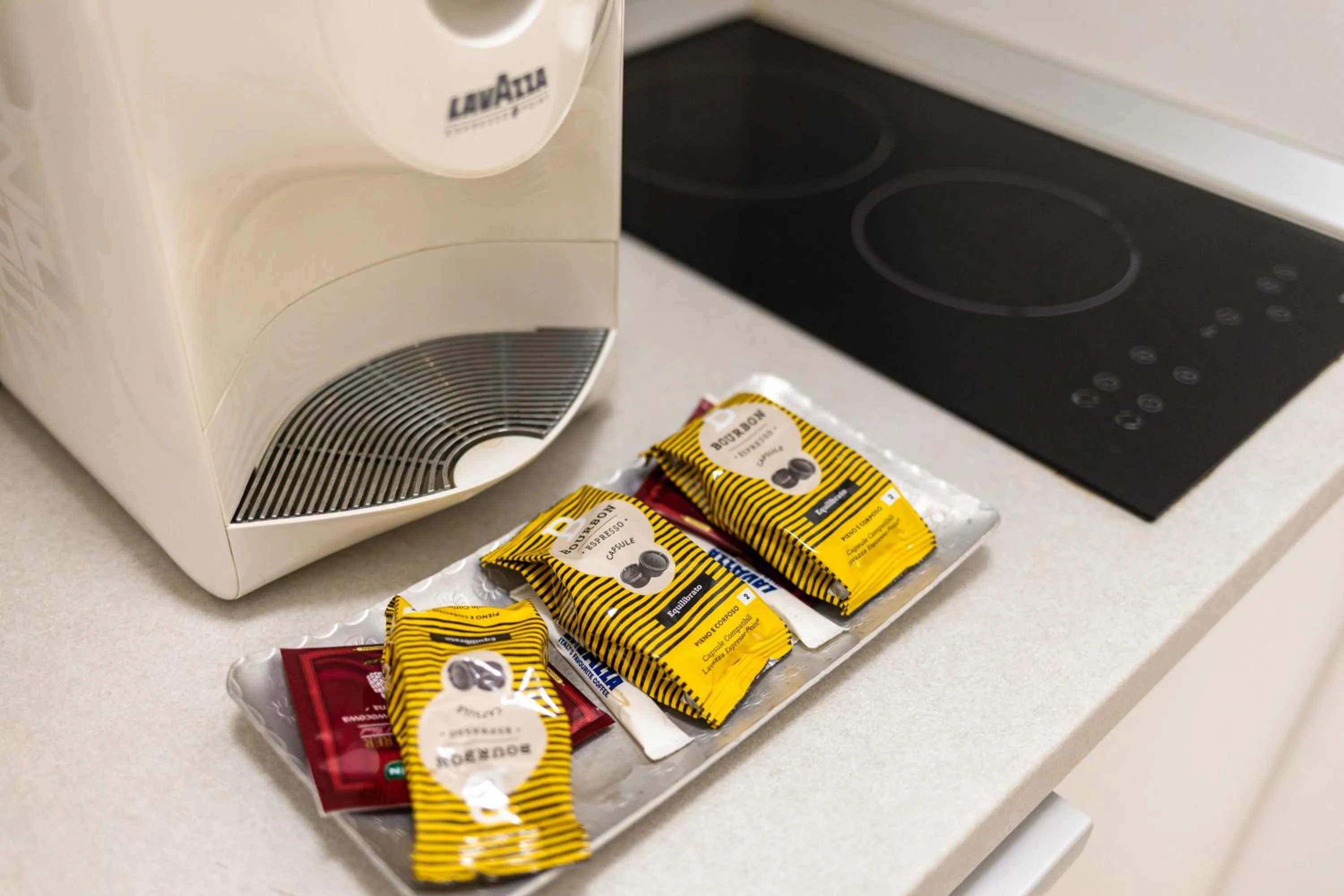 Kitchen or kitchenette in Metropole Apartments - Old City