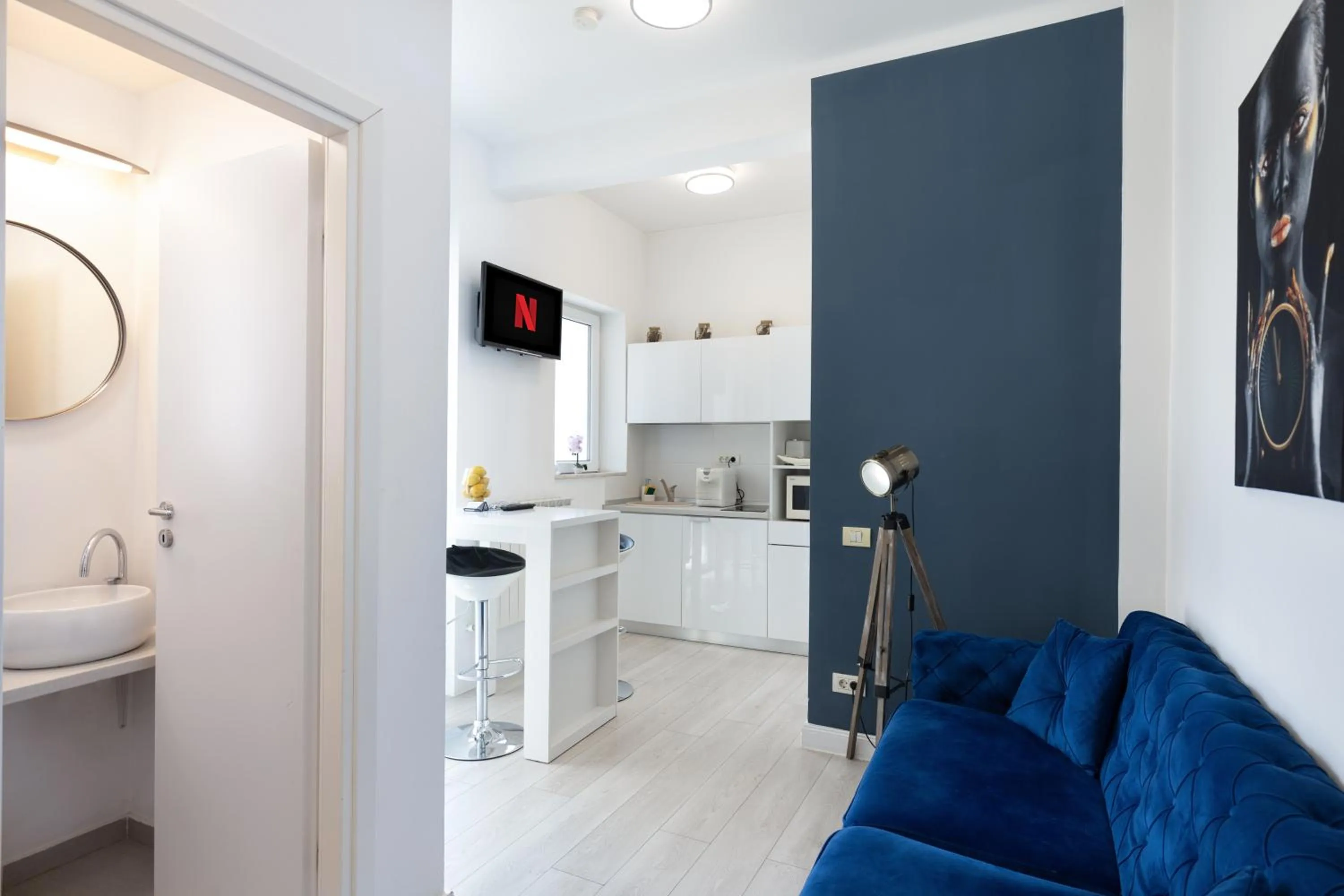 Seating area in Metropole Apartments - Old City