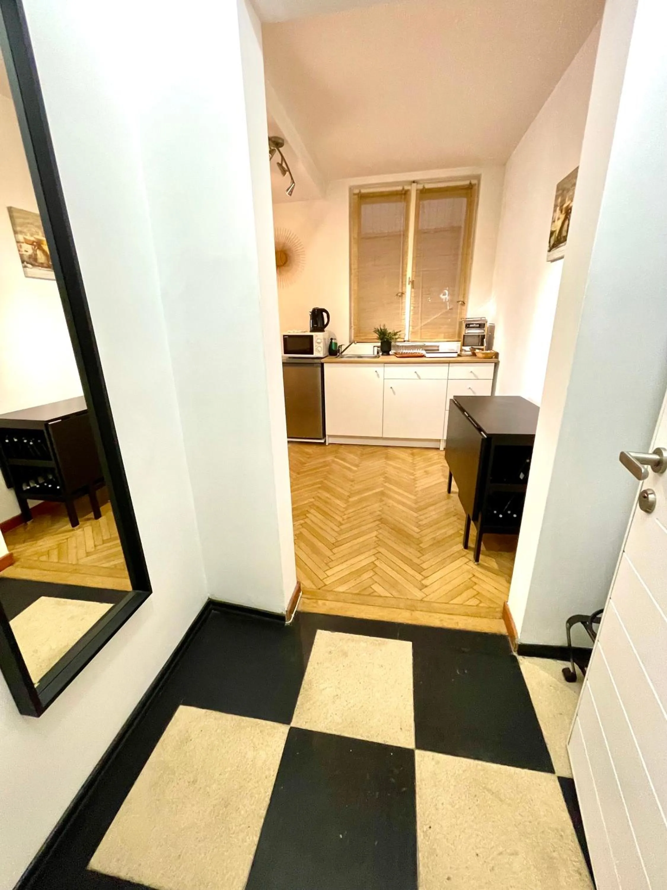 Facade/entrance in Metropole Apartments - Old City