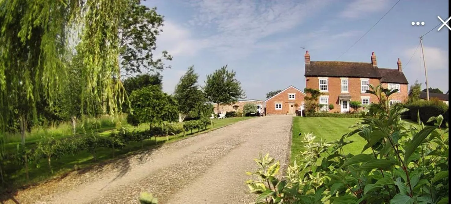 Property building in Abbey Green Farm
