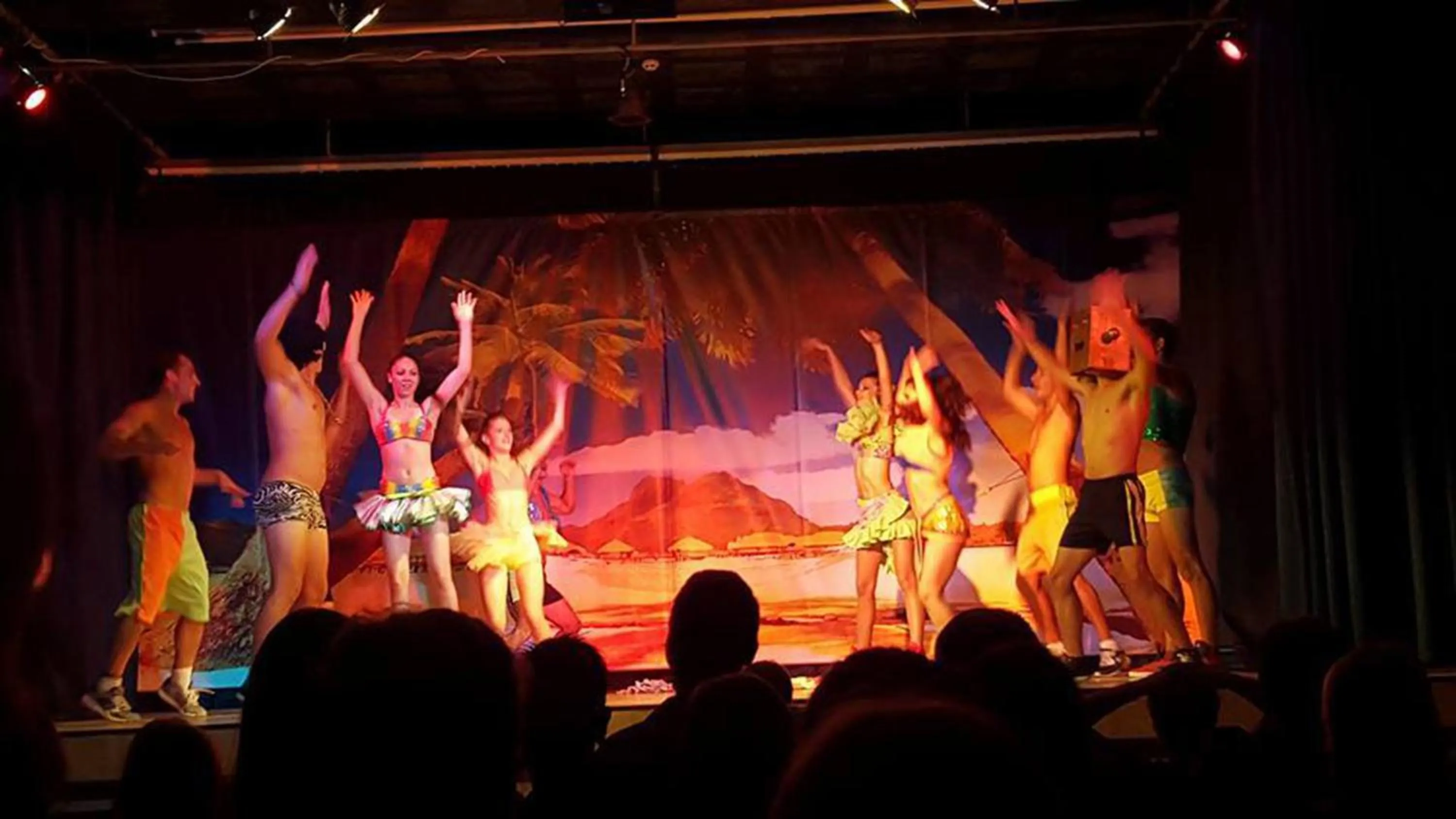 Evening entertainment in Calimera Ralitsa Superior Hotel - Ultra All Inclusive plus Aquapark