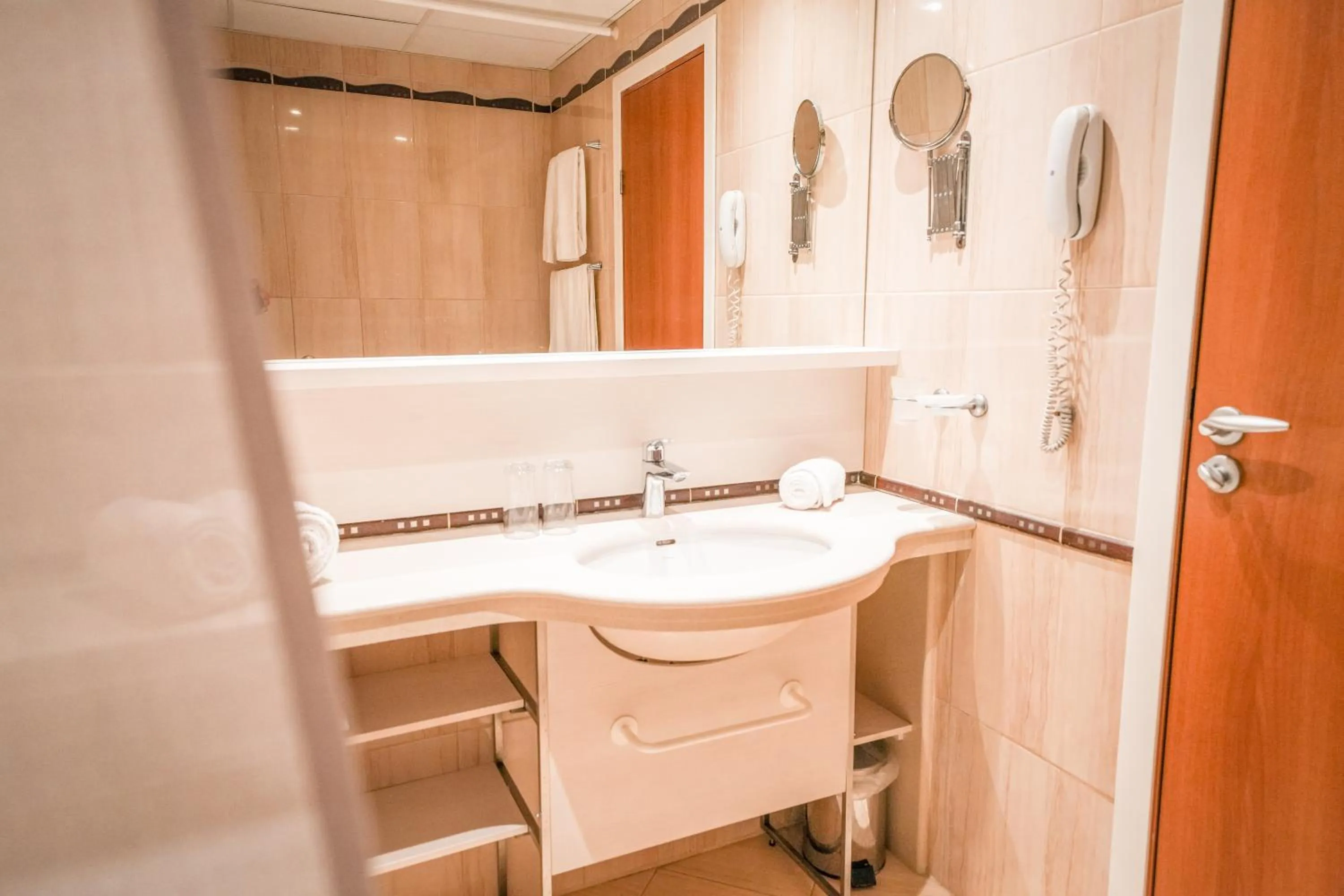 Bathroom in Calimera Ralitsa Superior Hotel - Ultra All Inclusive plus Aquapark