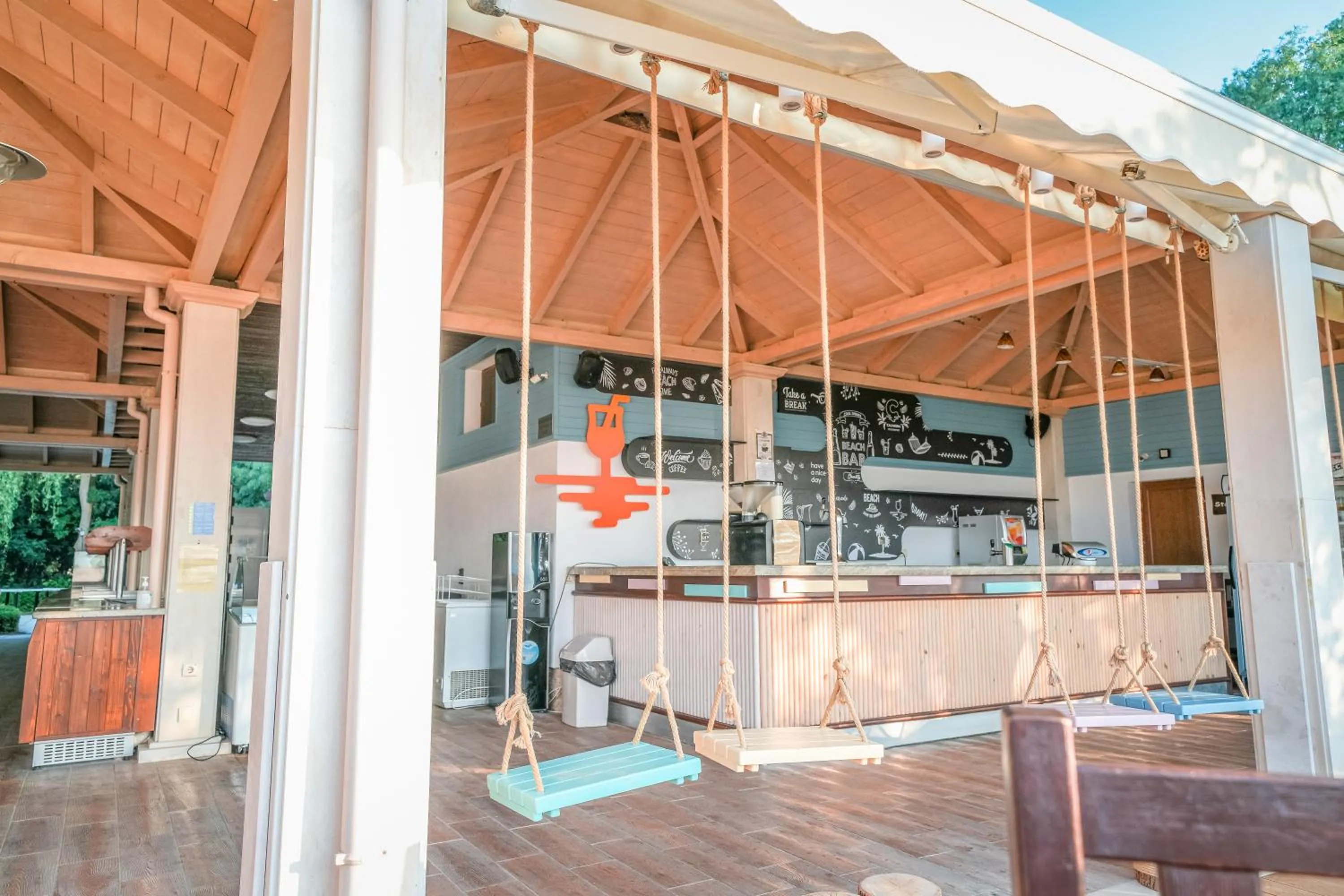 Restaurant/places to eat in Calimera Ralitsa Superior Hotel - Ultra All Inclusive plus Aquapark