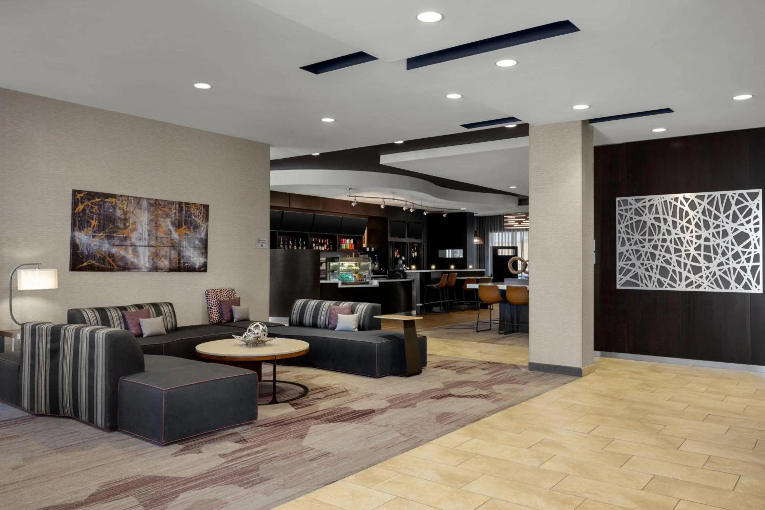 Lobby or reception in Courtyard by Marriott Omaha Bellevue at Beardmore Event Center