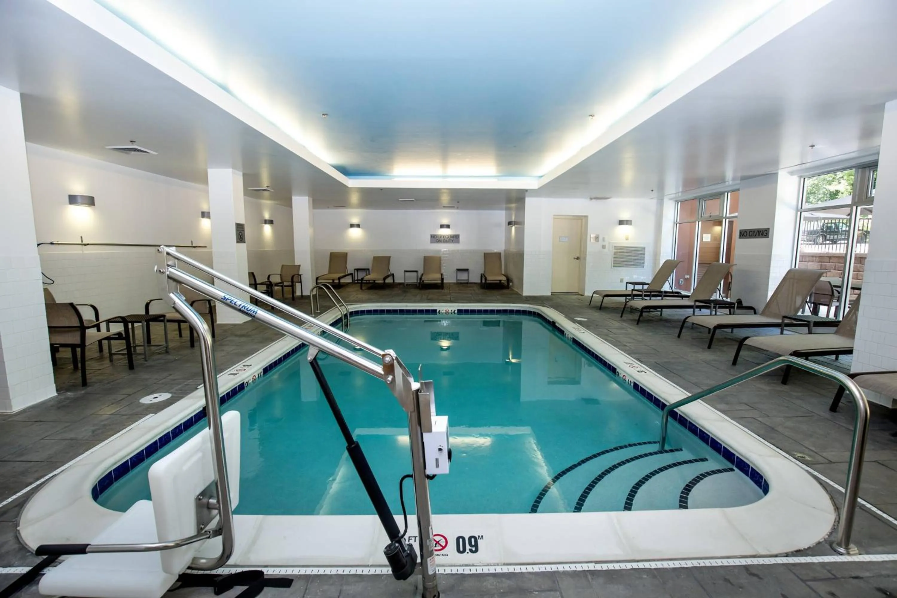 Swimming pool in Fairfield Inn & Suites by Marriott Richmond Midlothian