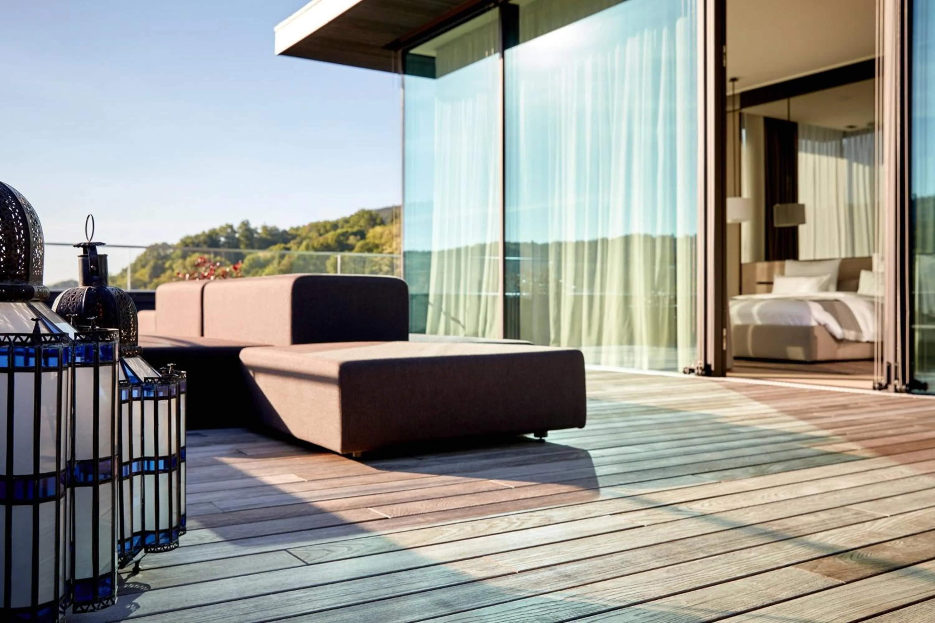 Bedroom in Roomers Baden-Baden, Autograph Collection