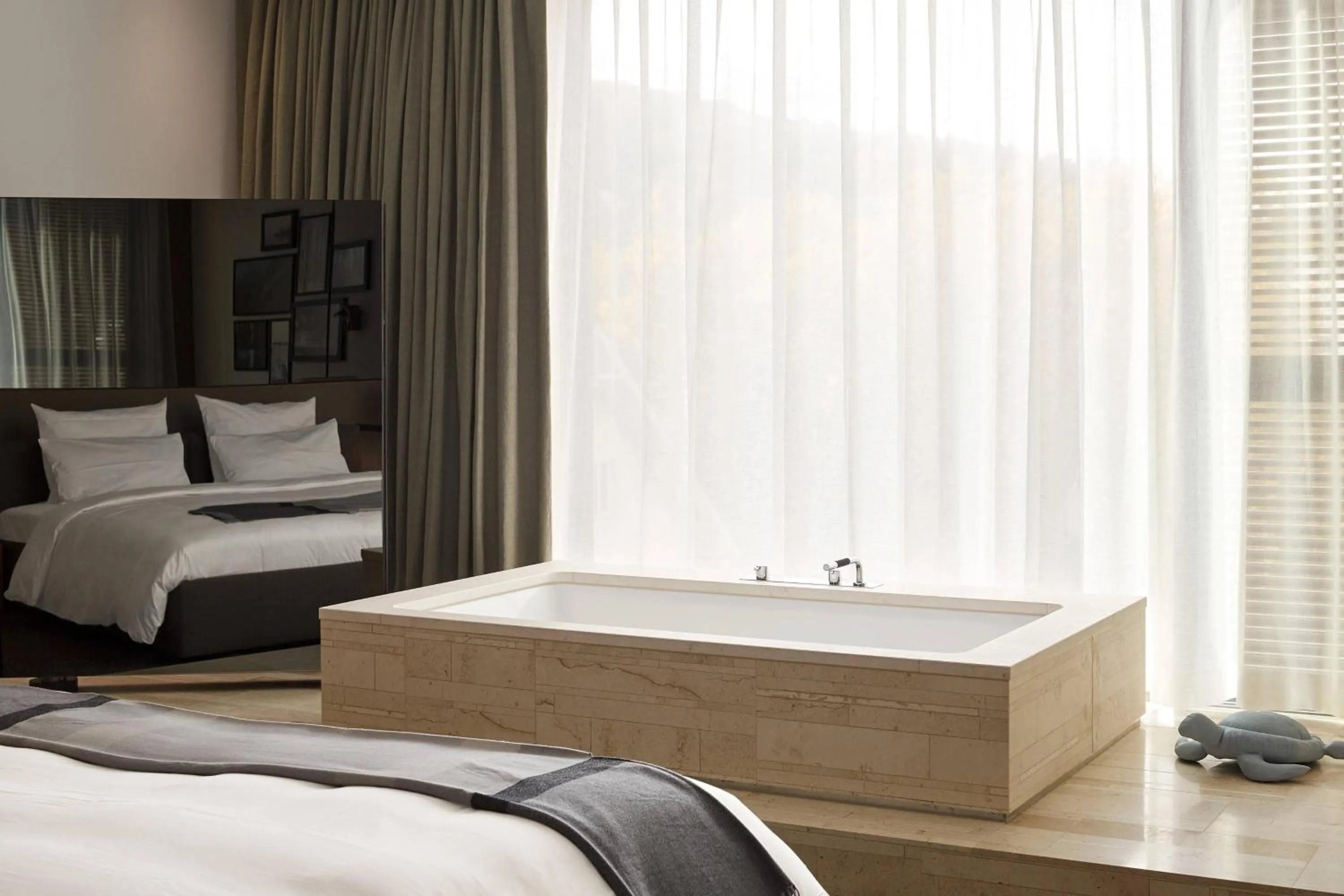 Bathroom, Bed in Roomers Baden-Baden, Autograph Collection