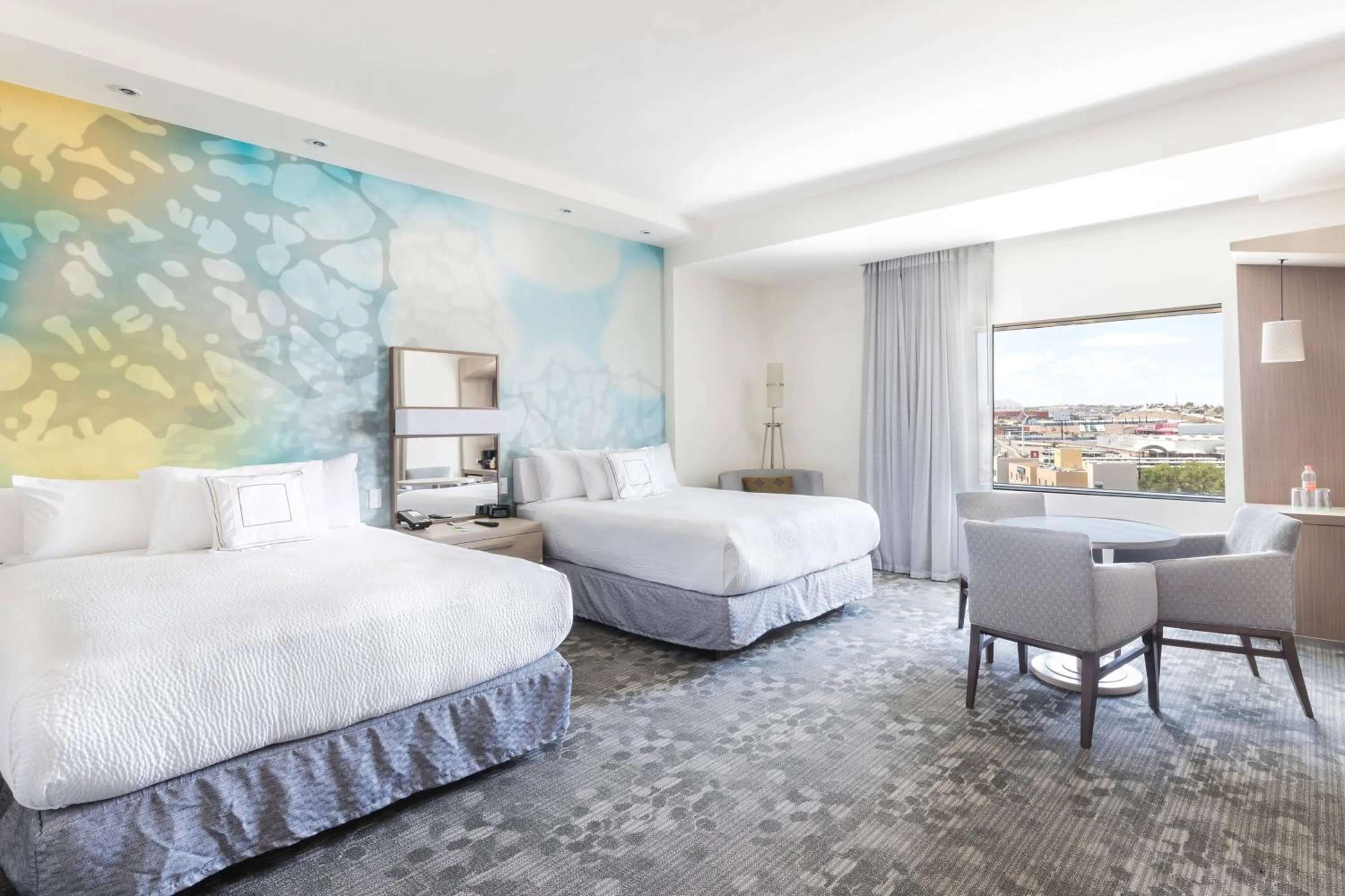 Photo of the whole room, Bed in Courtyard by Marriott Chihuahua