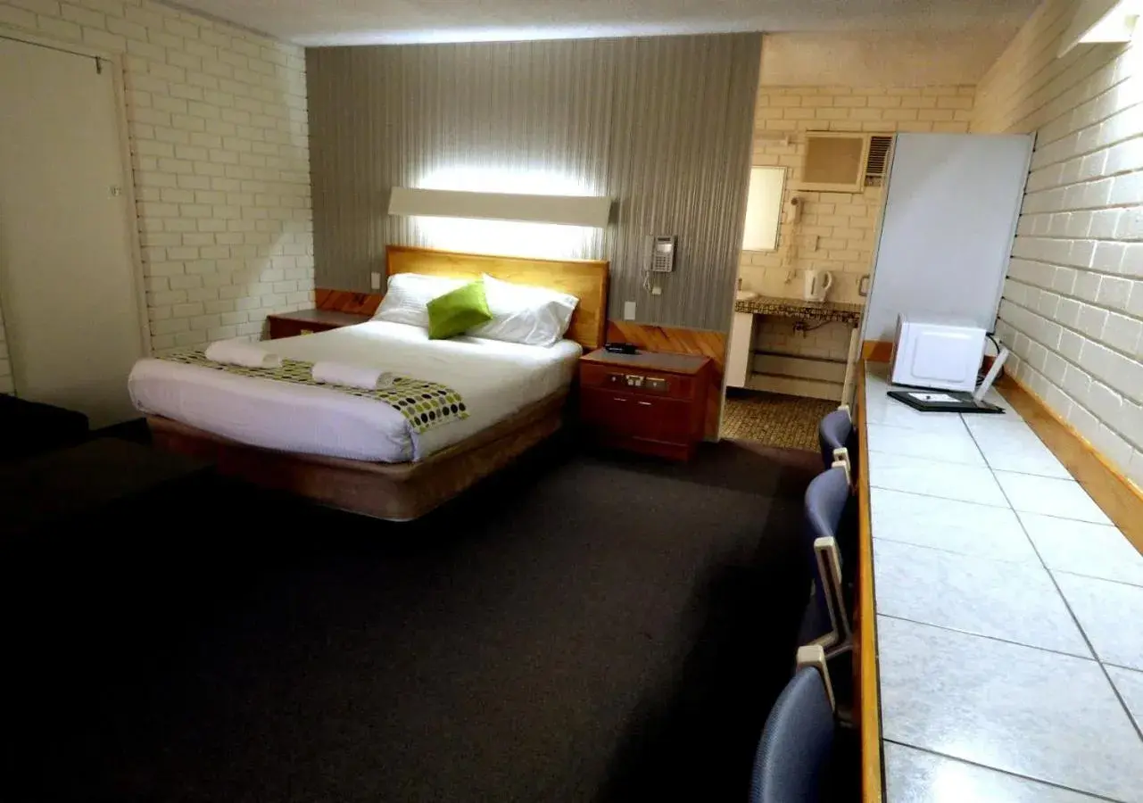 Family Room - Disability Access in Wanderlight Motor Inn Family Room - Disability Access in Wanderlight Motor Inn