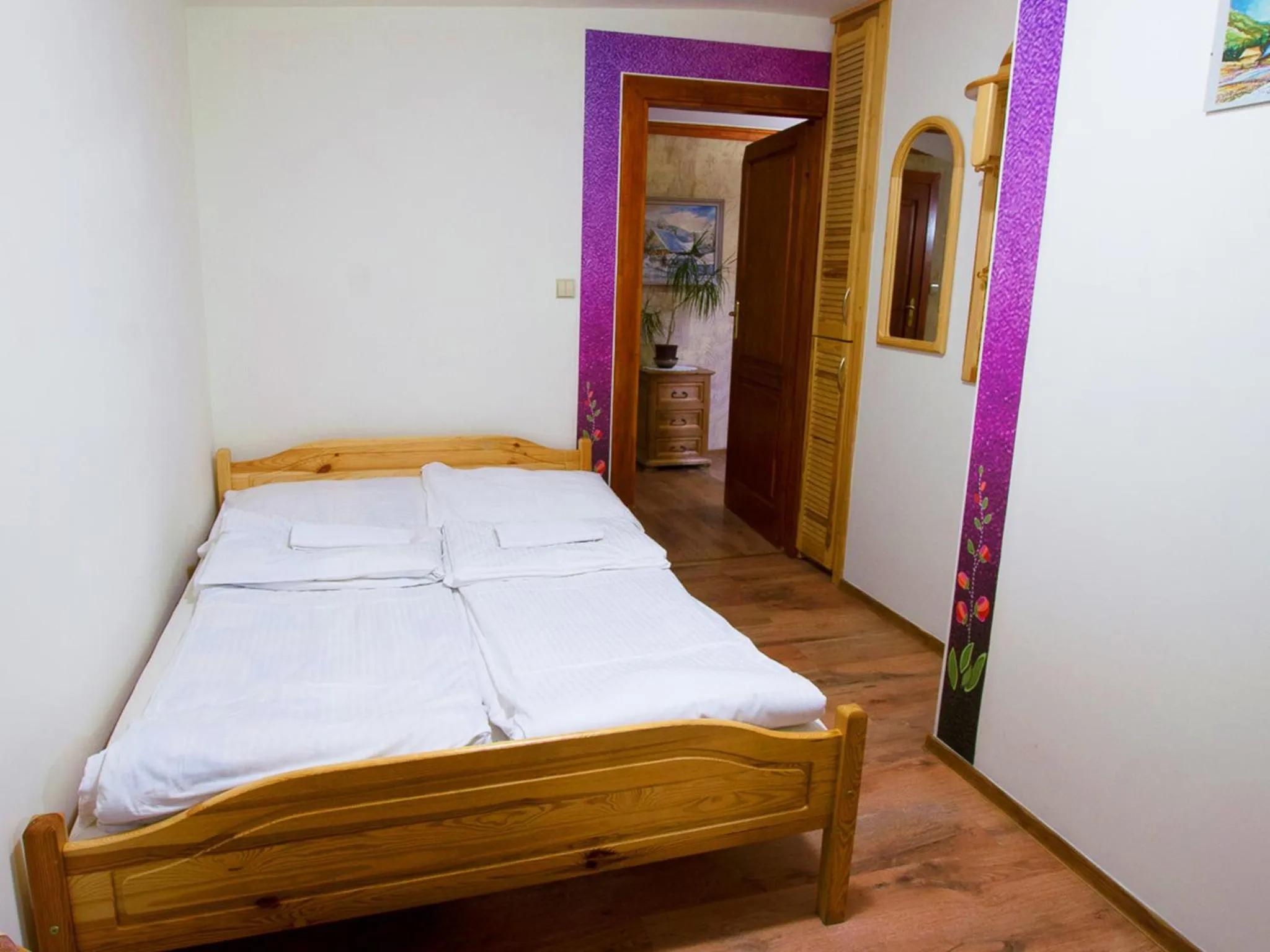 Property building, Bed in Chata na Groniu