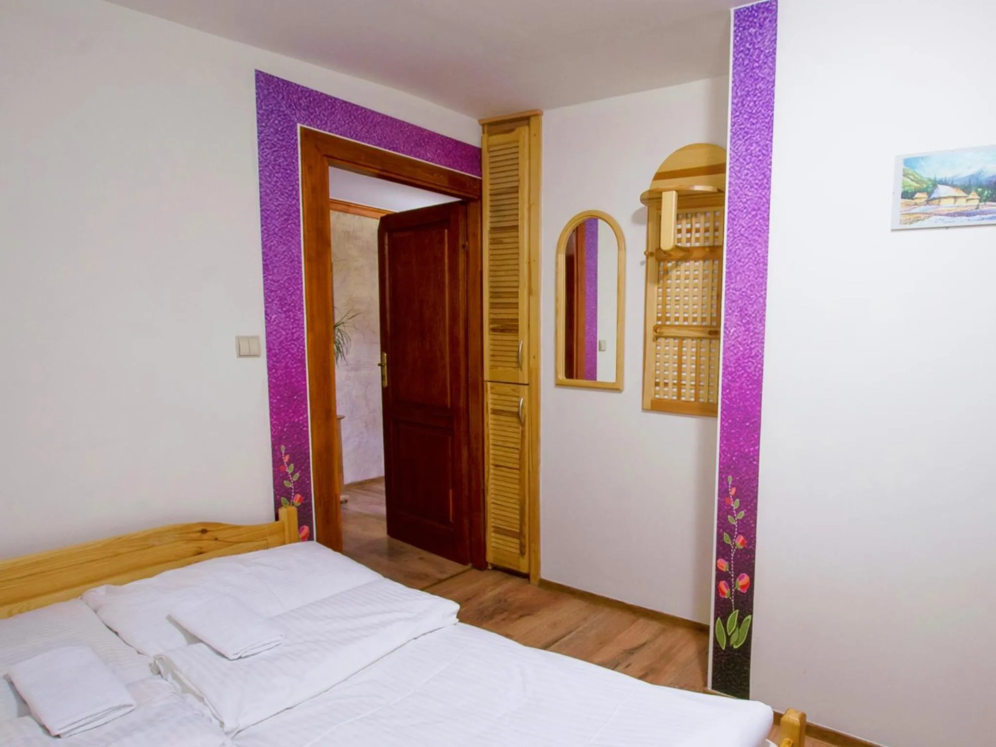 Property building, Bed in Chata na Groniu