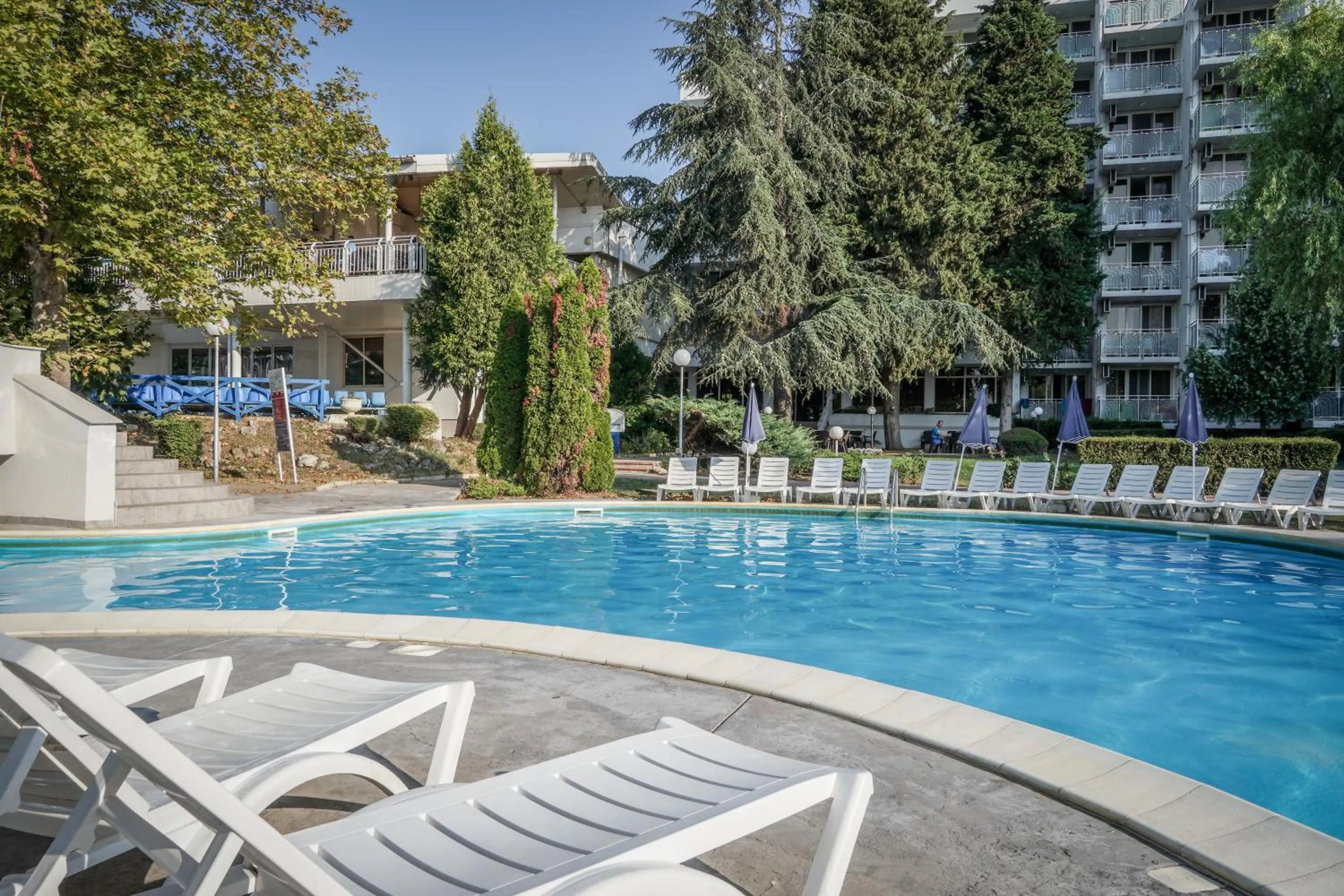 Swimming pool in Hotel Sandy Beach