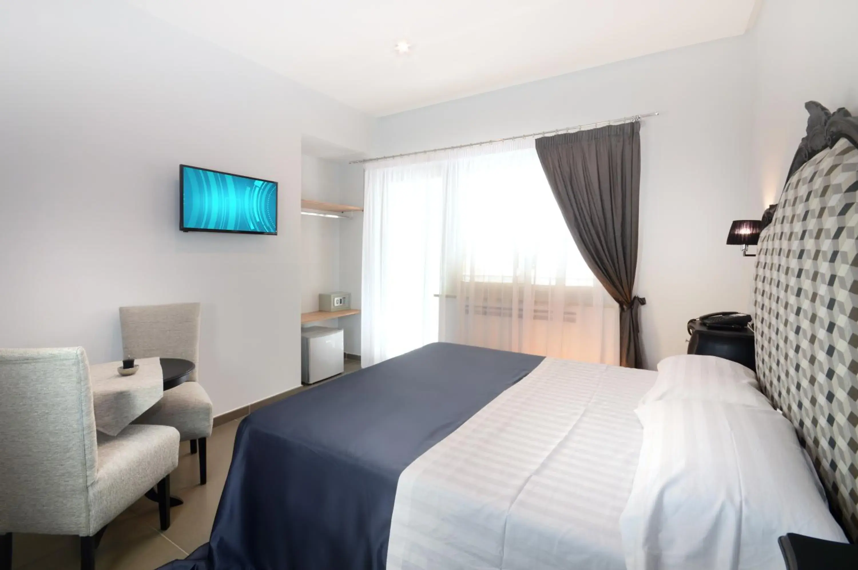 Junior Suite with Balcony - single occupancy in Barbarella Suite Junior Suite with Balcony - single occupancy in Barbarella Suite