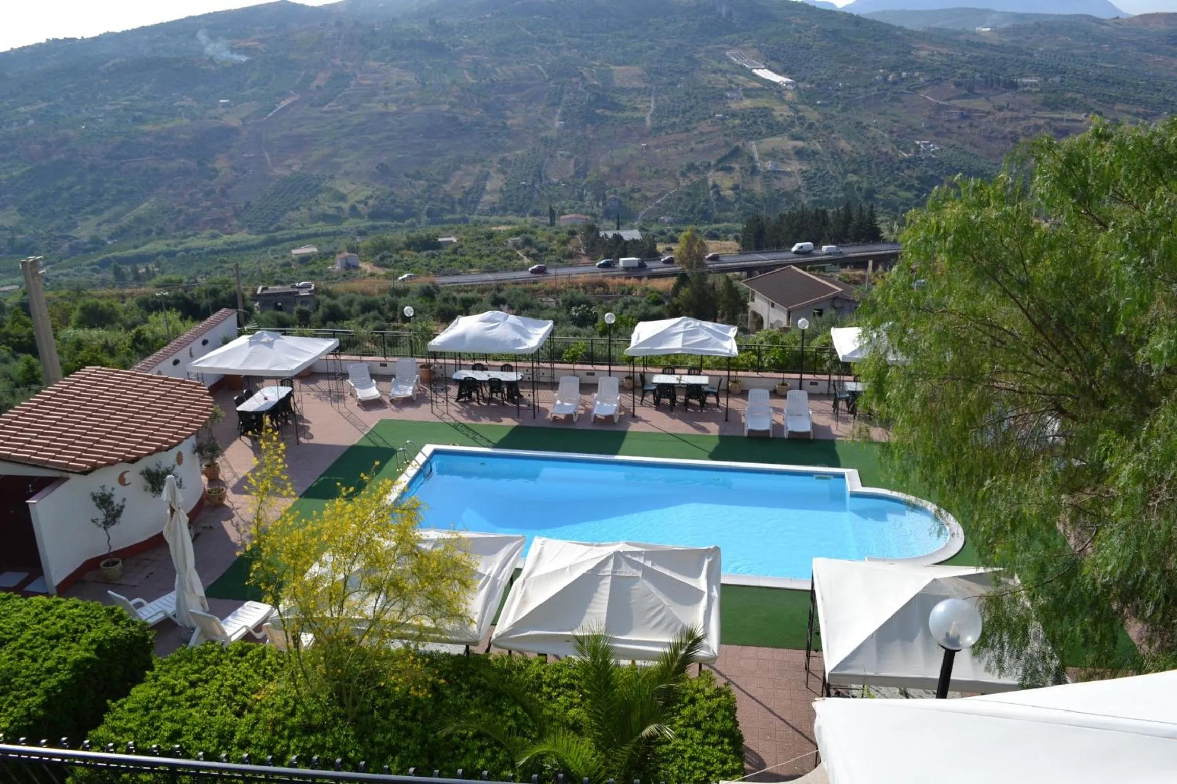 Garden view, Pool View in Hotel Miravalle