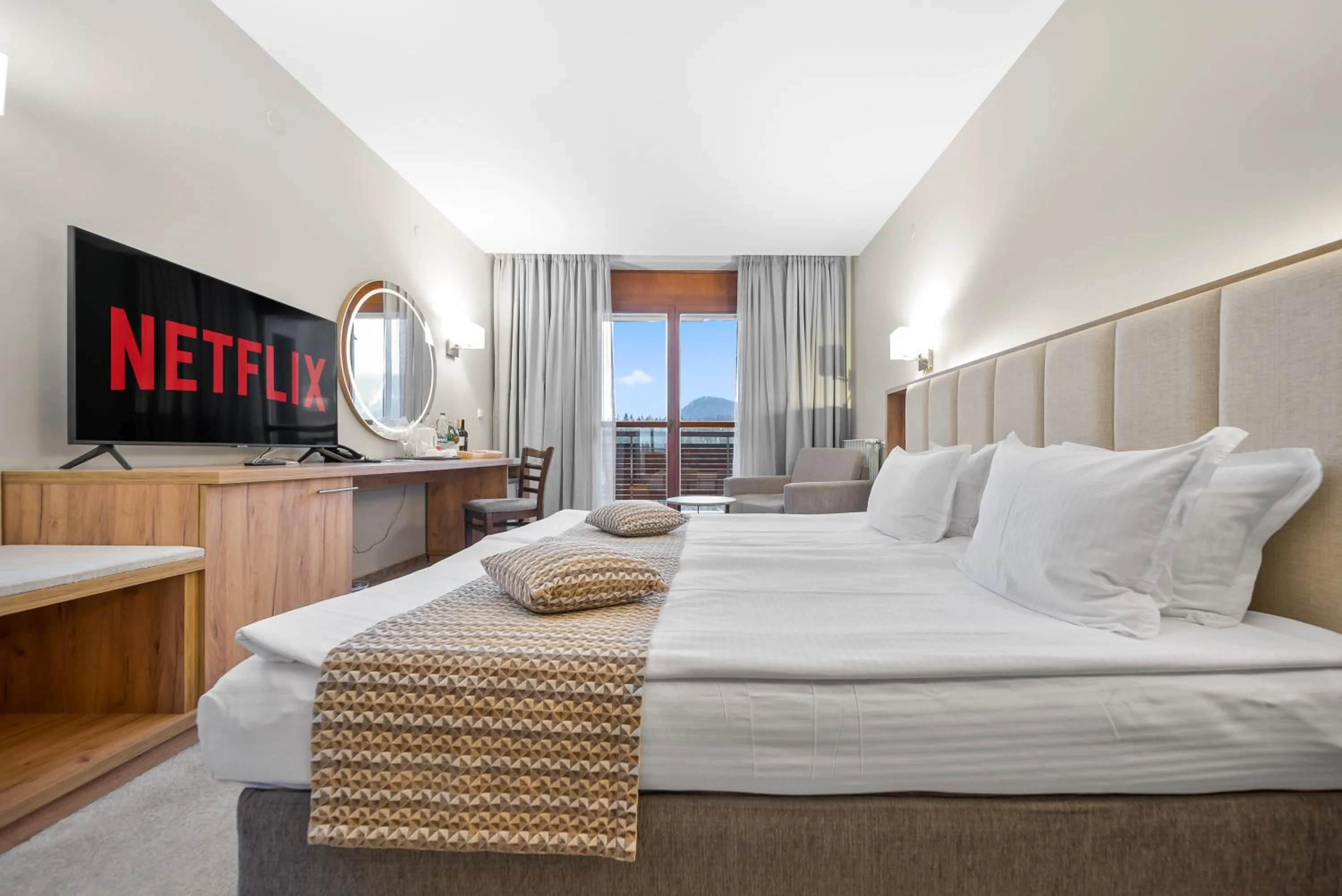 Bedroom, Bed in Hotel Orlovetz