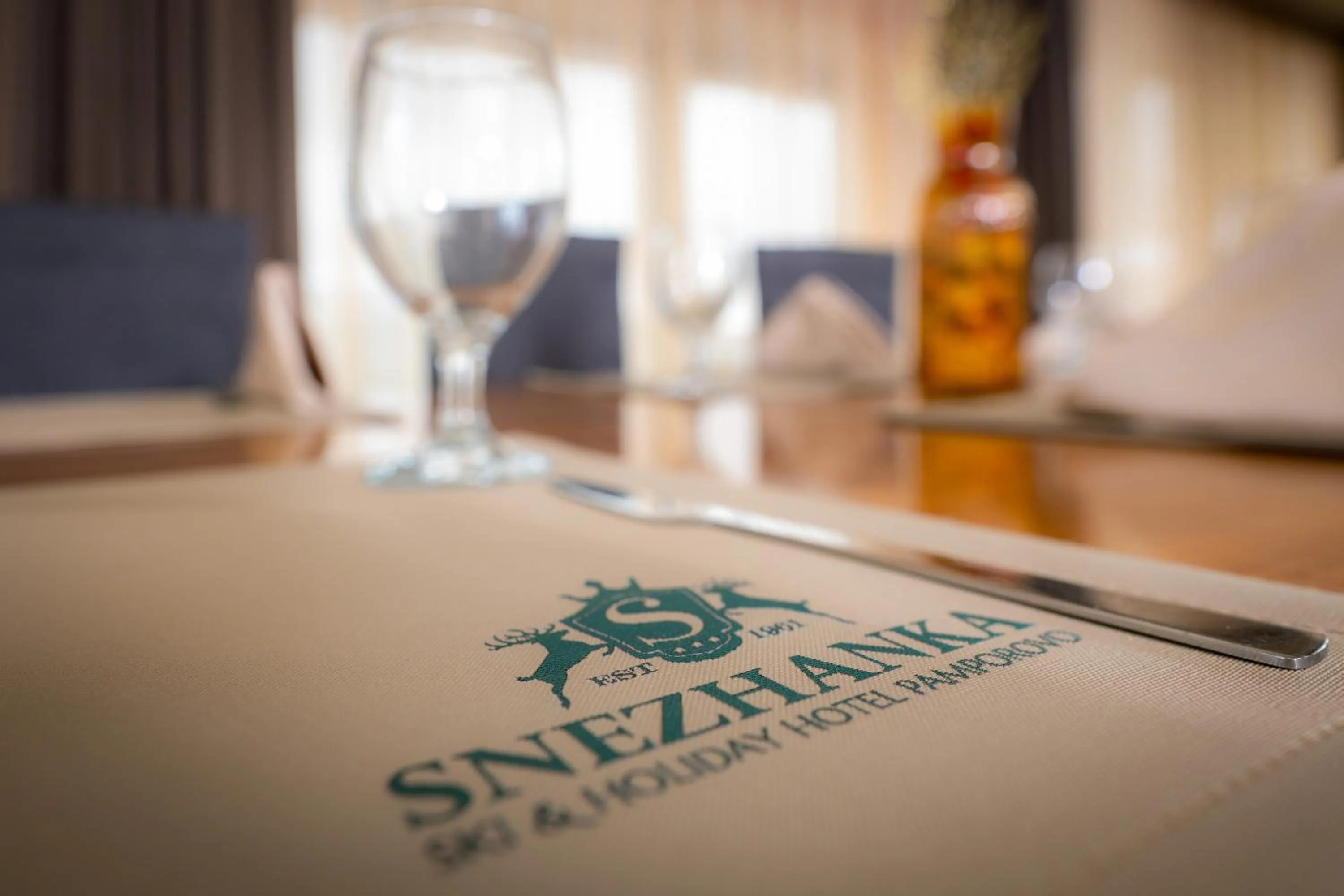 Snezhanka Hotel Pamporovo - Half Board & Swimming pool