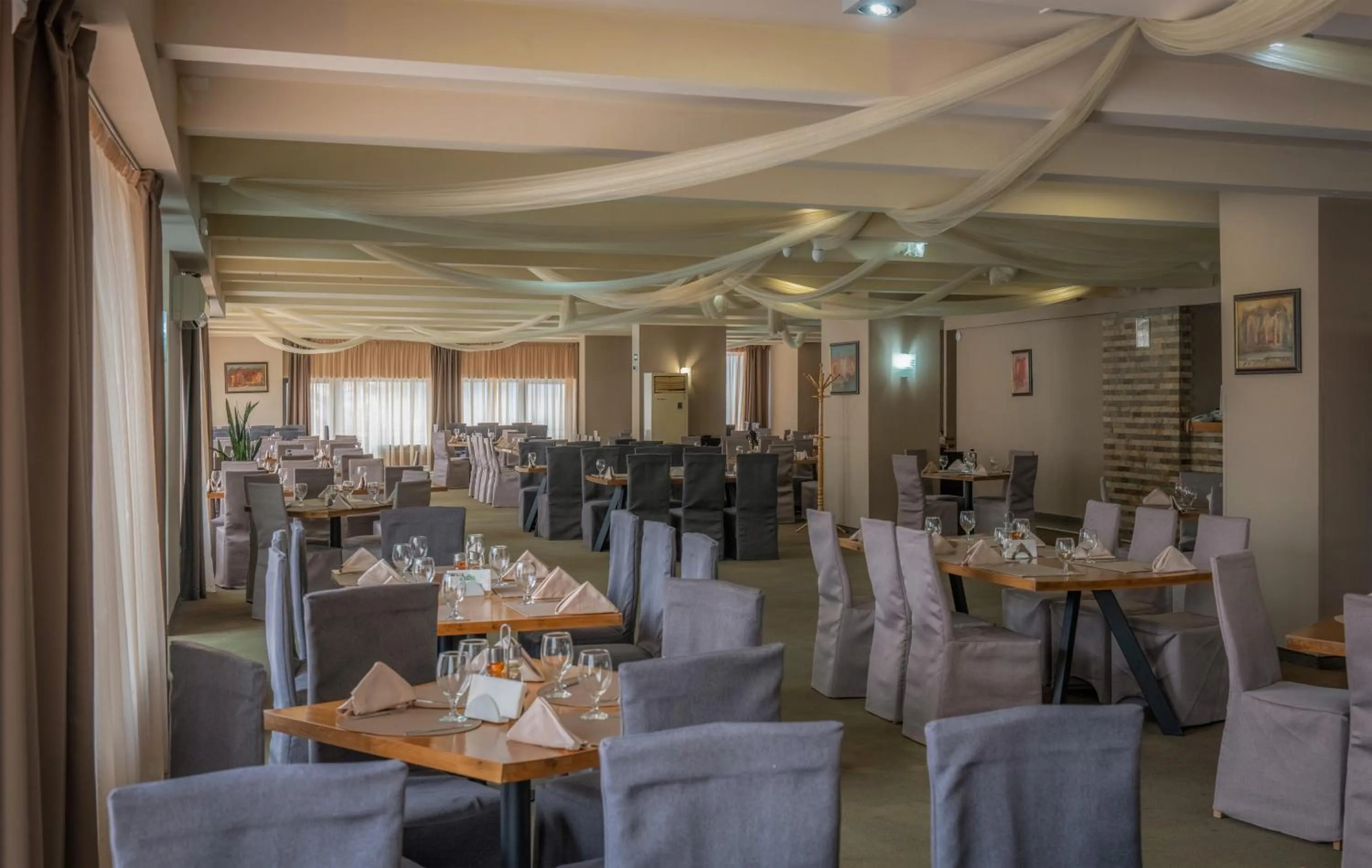 Snezhanka Hotel Pamporovo - Half Board & Swimming pool