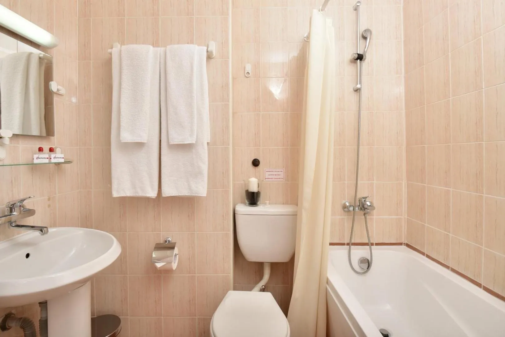 Snezhanka Hotel Pamporovo - Half Board & Swimming pool