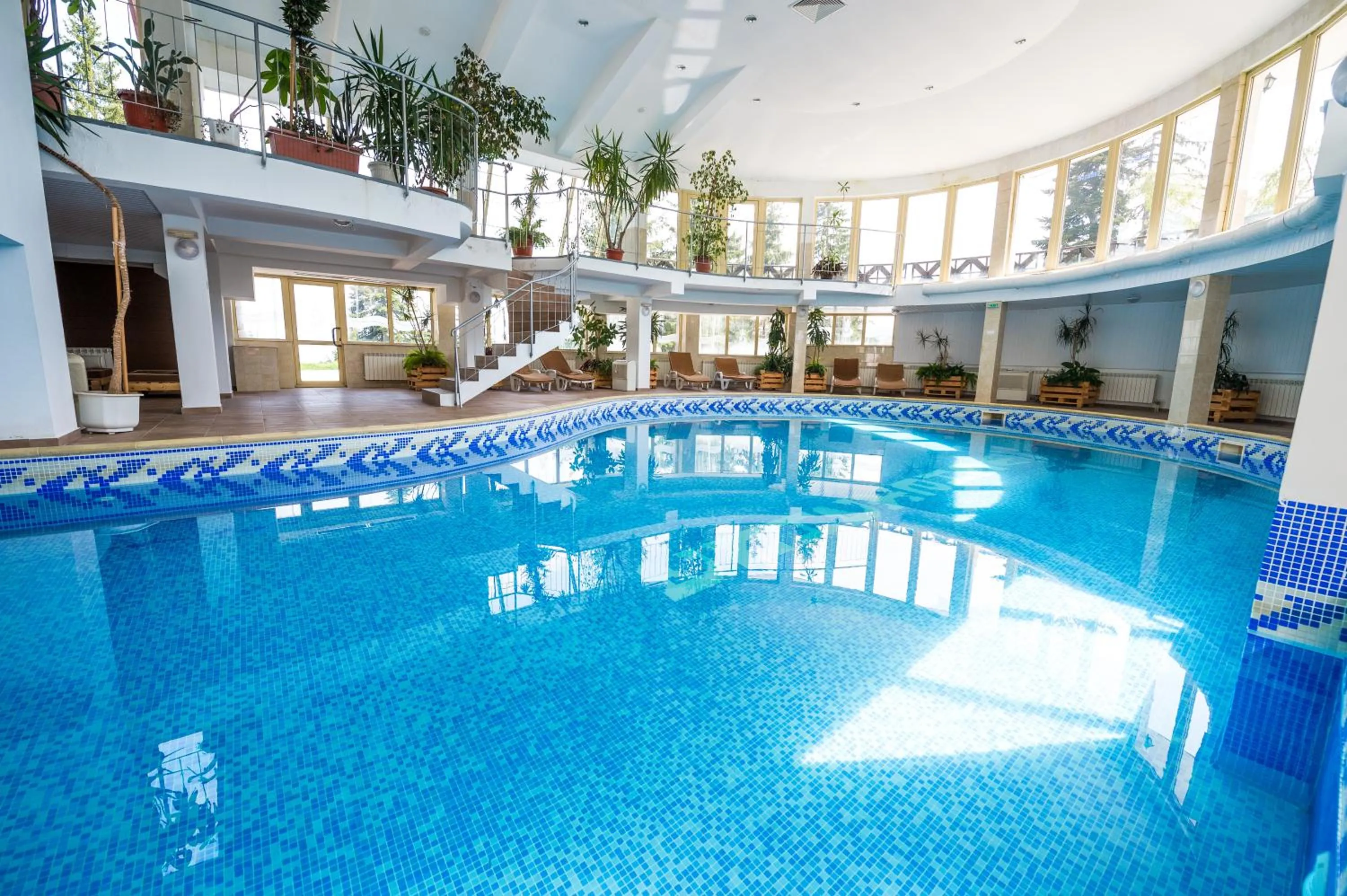 Snezhanka Hotel Pamporovo - Half Board & Swimming pool