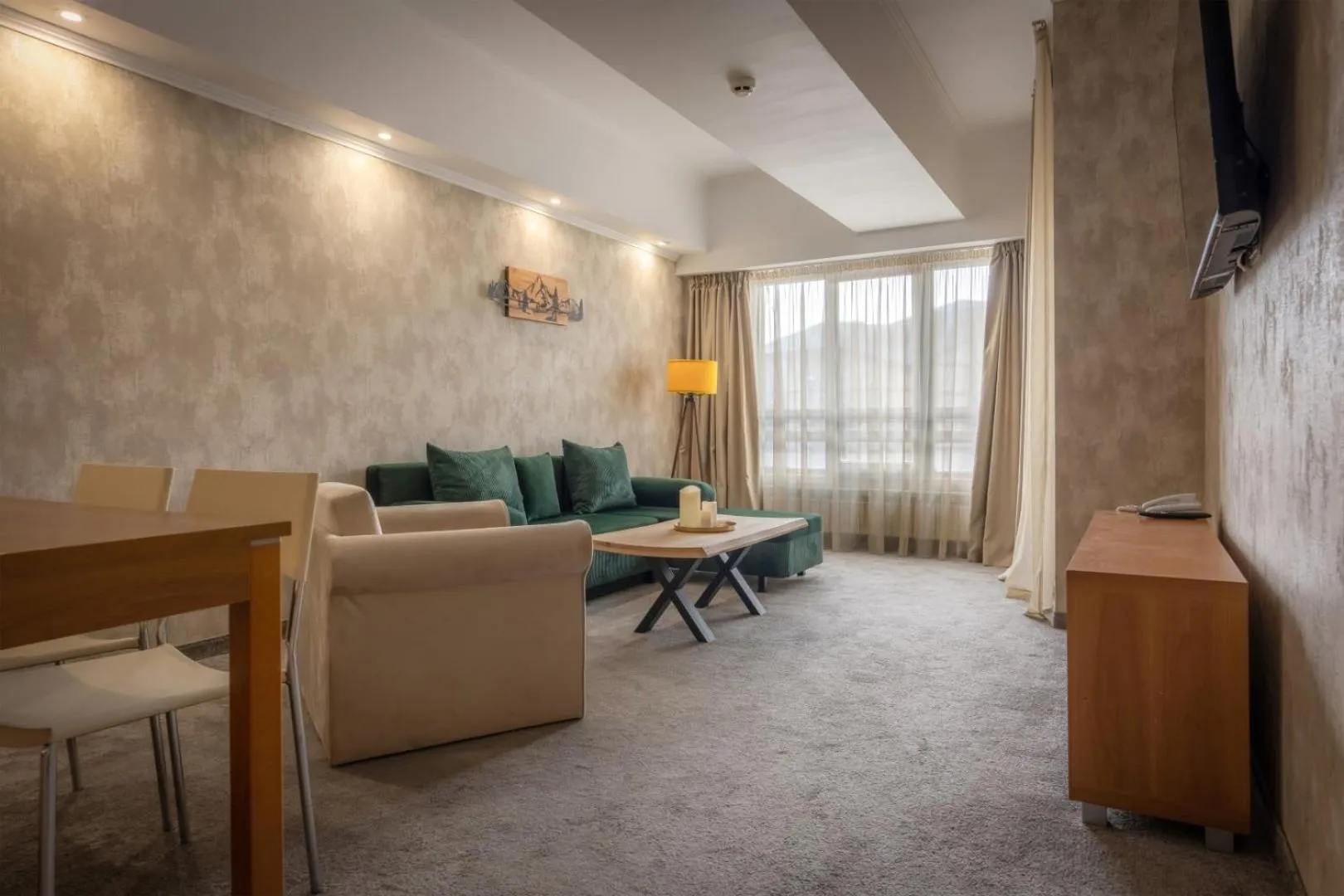 Snezhanka Hotel Pamporovo - Half Board & Swimming pool