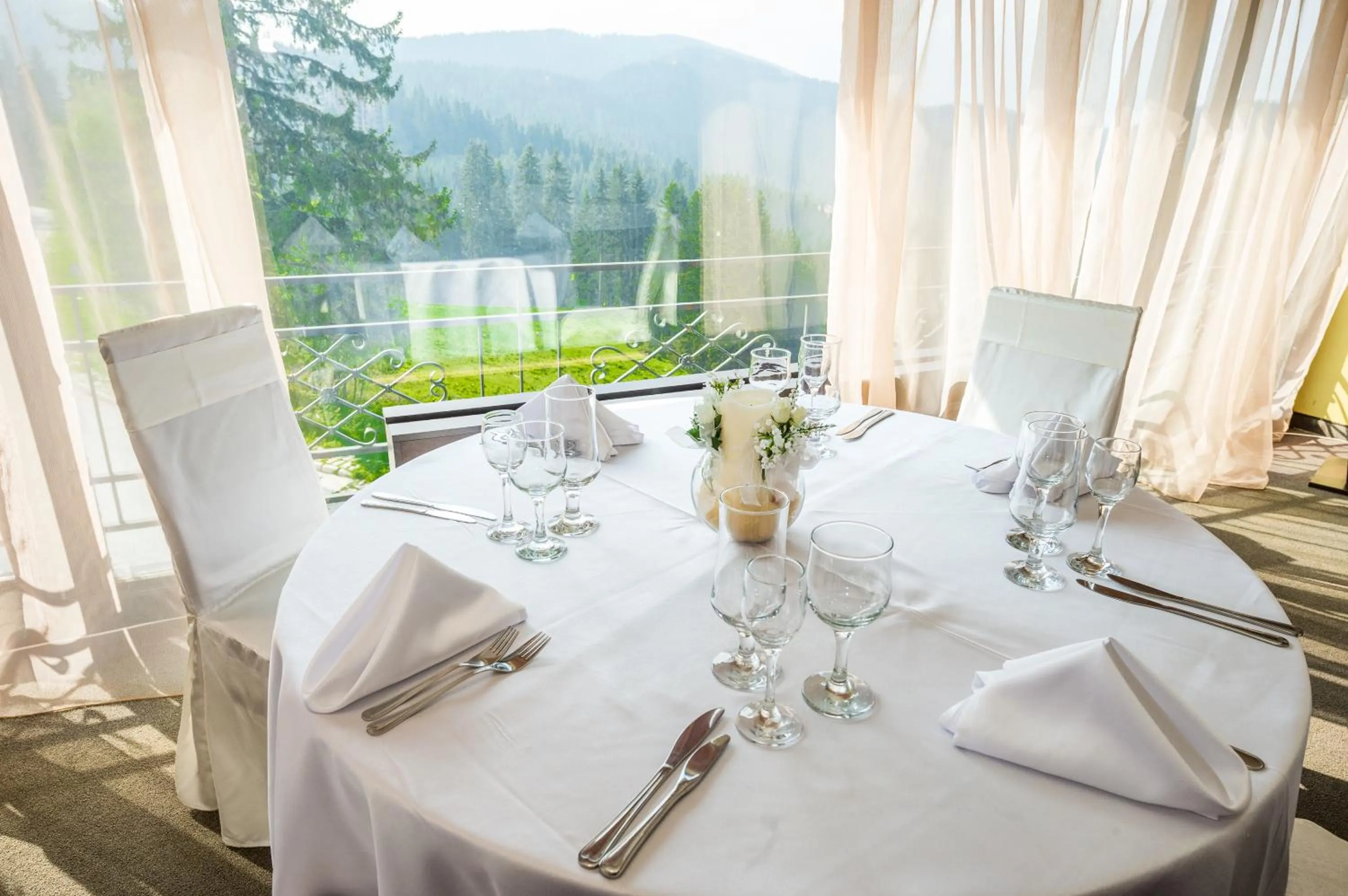 Restaurant/places to eat in Snezhanka Hotel Pamporovo - Half Board & Swimming pool