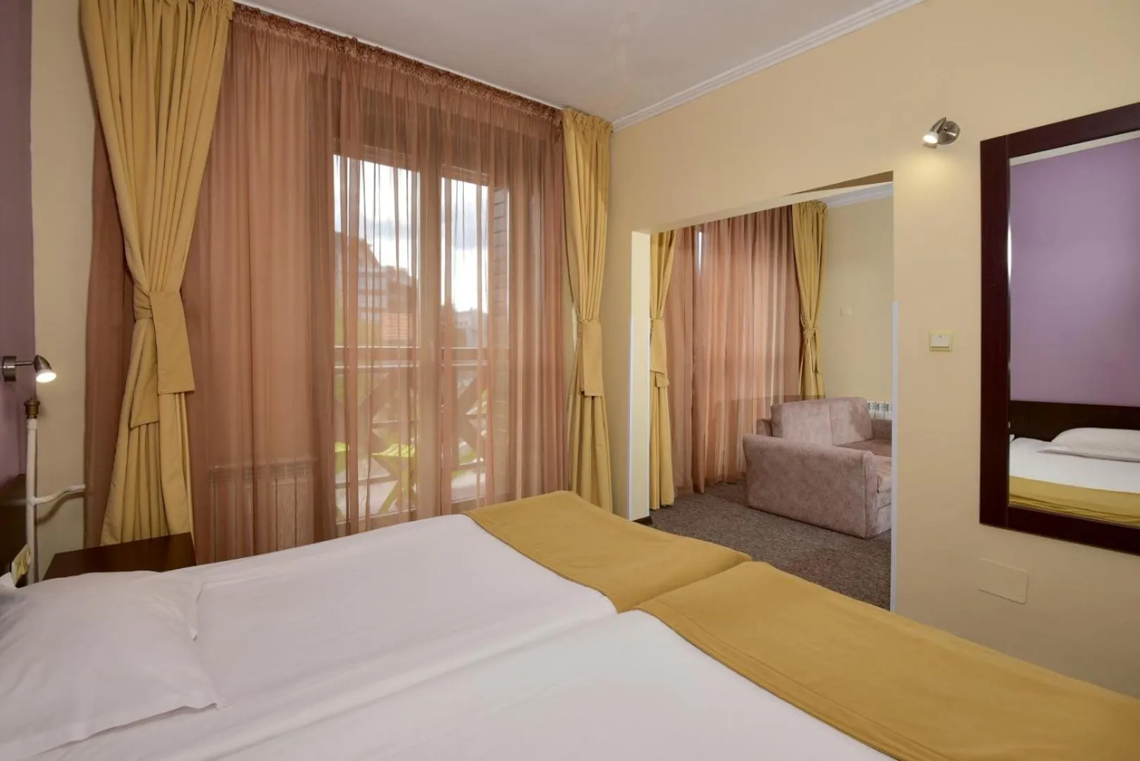 Bed in Snezhanka Hotel Pamporovo - Half Board & Swimming pool