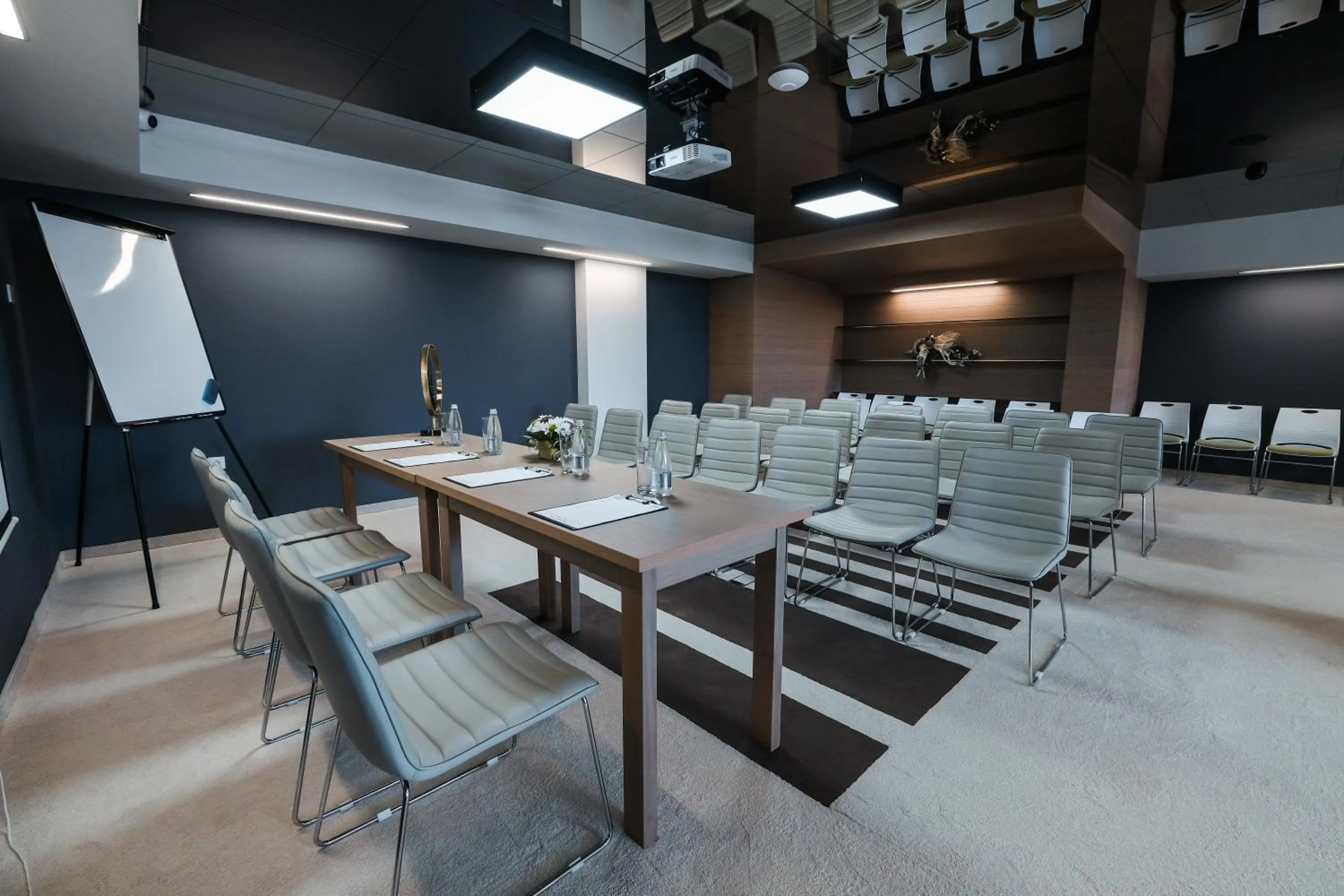 Business facilities in Perelik Hotel