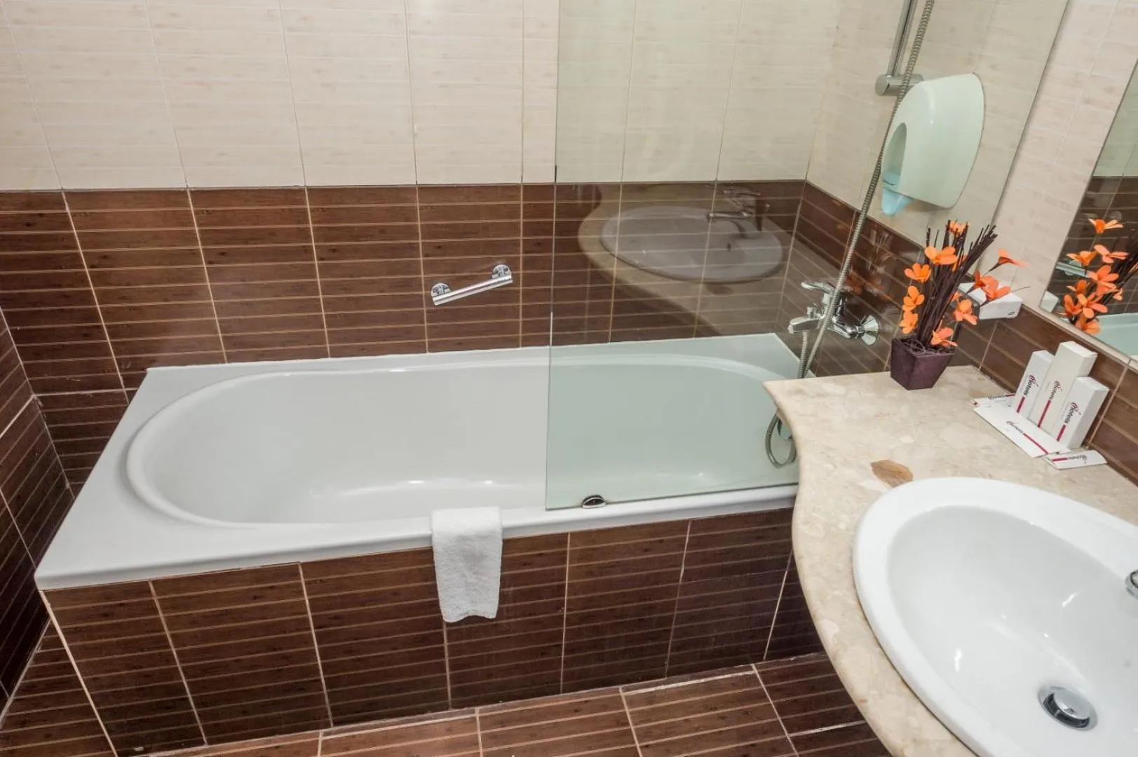 Rhodopi Home Hotel Chepelare- Half Board & Wellness