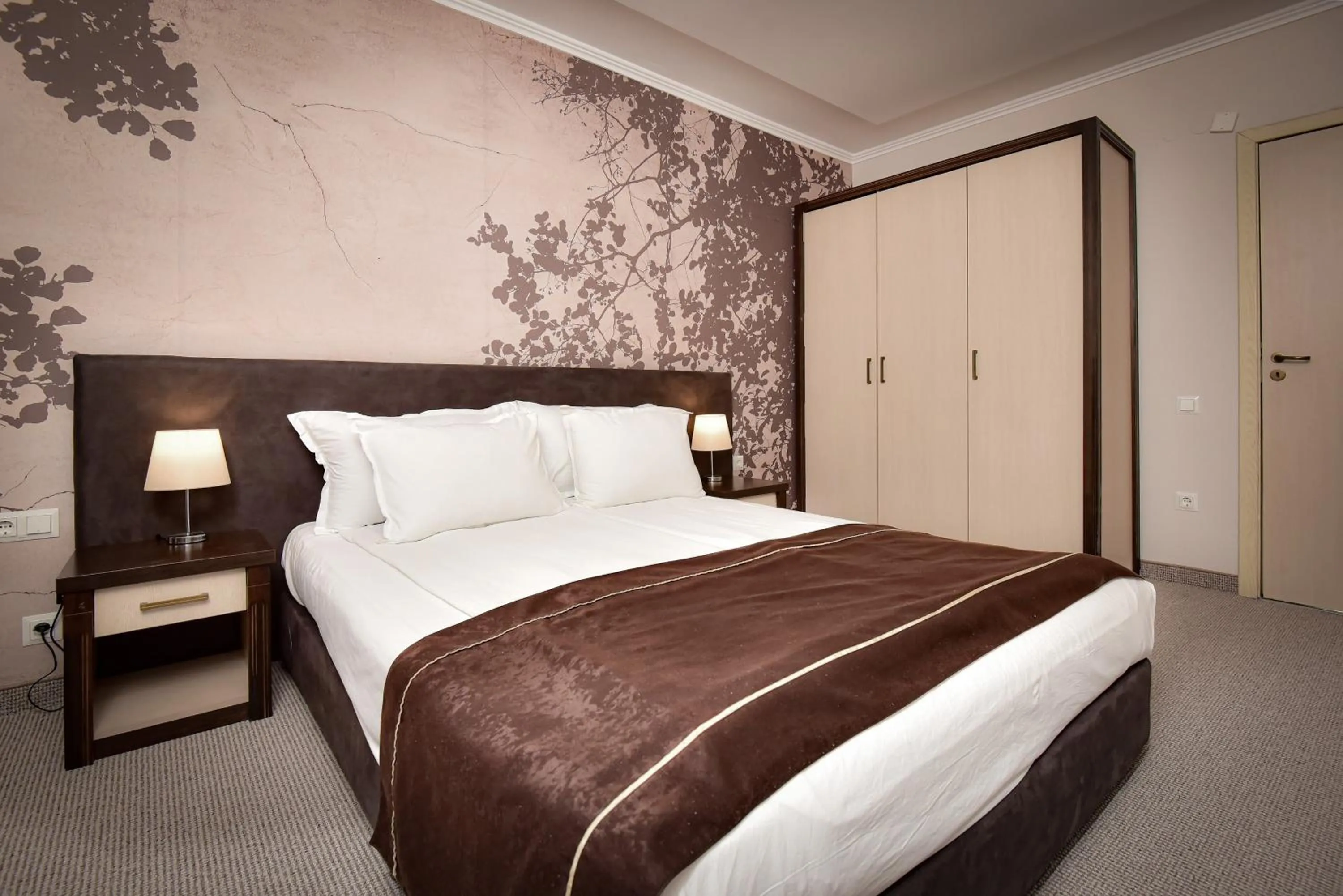 Bed in Rhodopi Home Hotel Chepelare- Half Board & Wellness