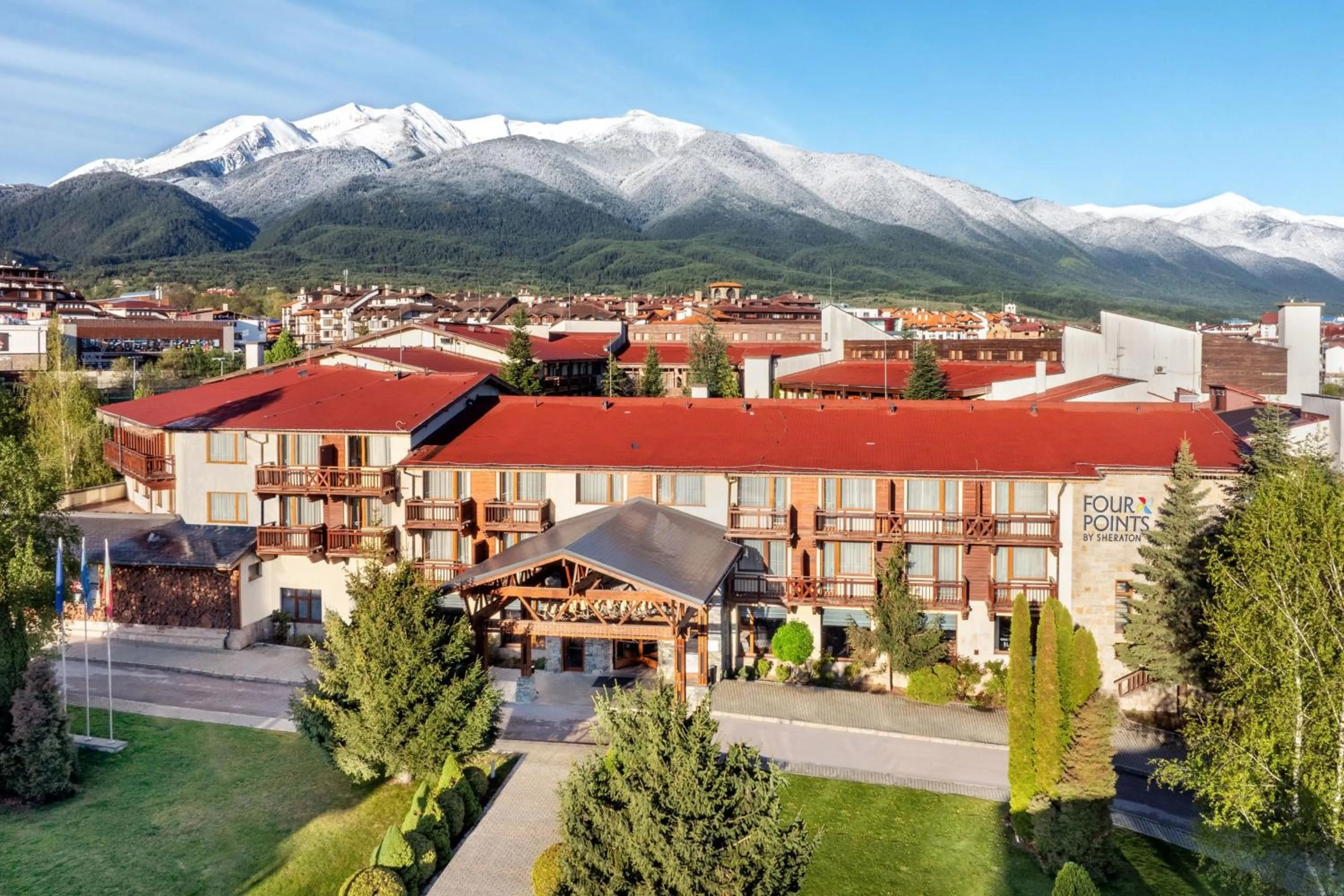 Property building in Four Points by Sheraton Bansko