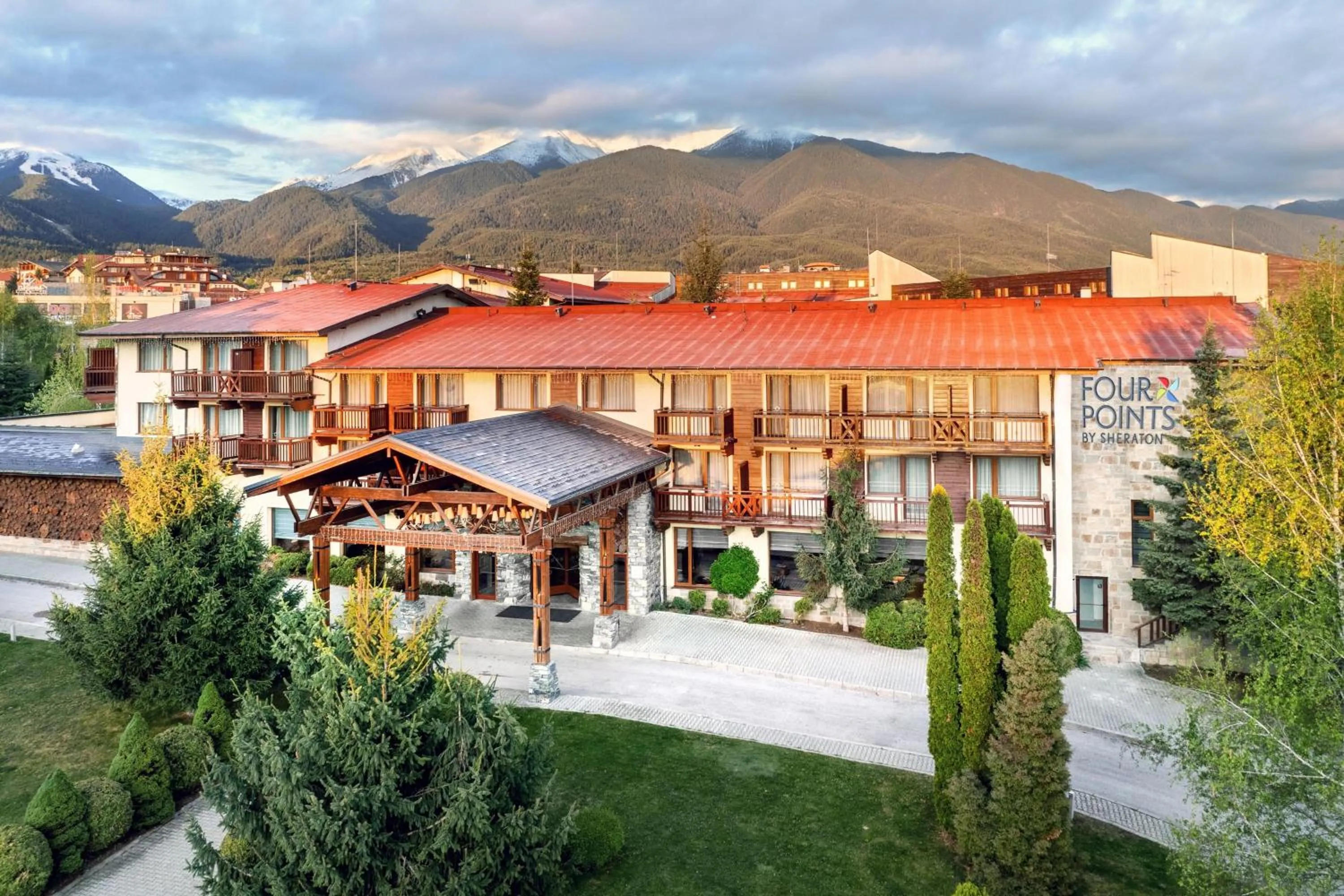 Property building in Four Points by Sheraton Bansko