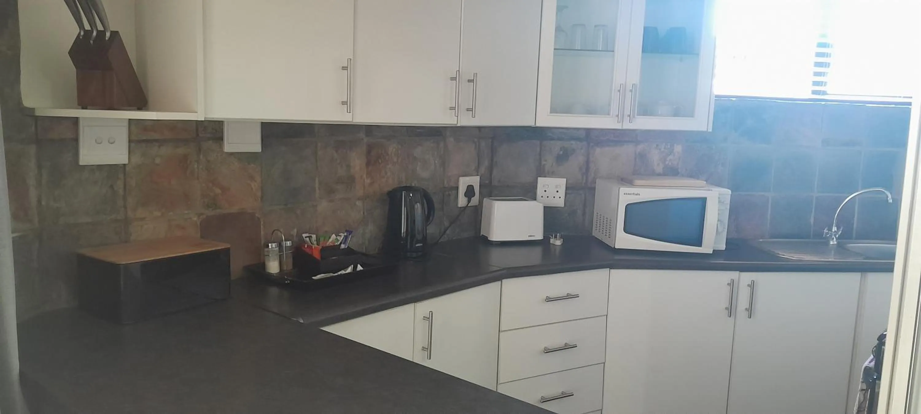 Kitchen or kitchenette in See More Guest House