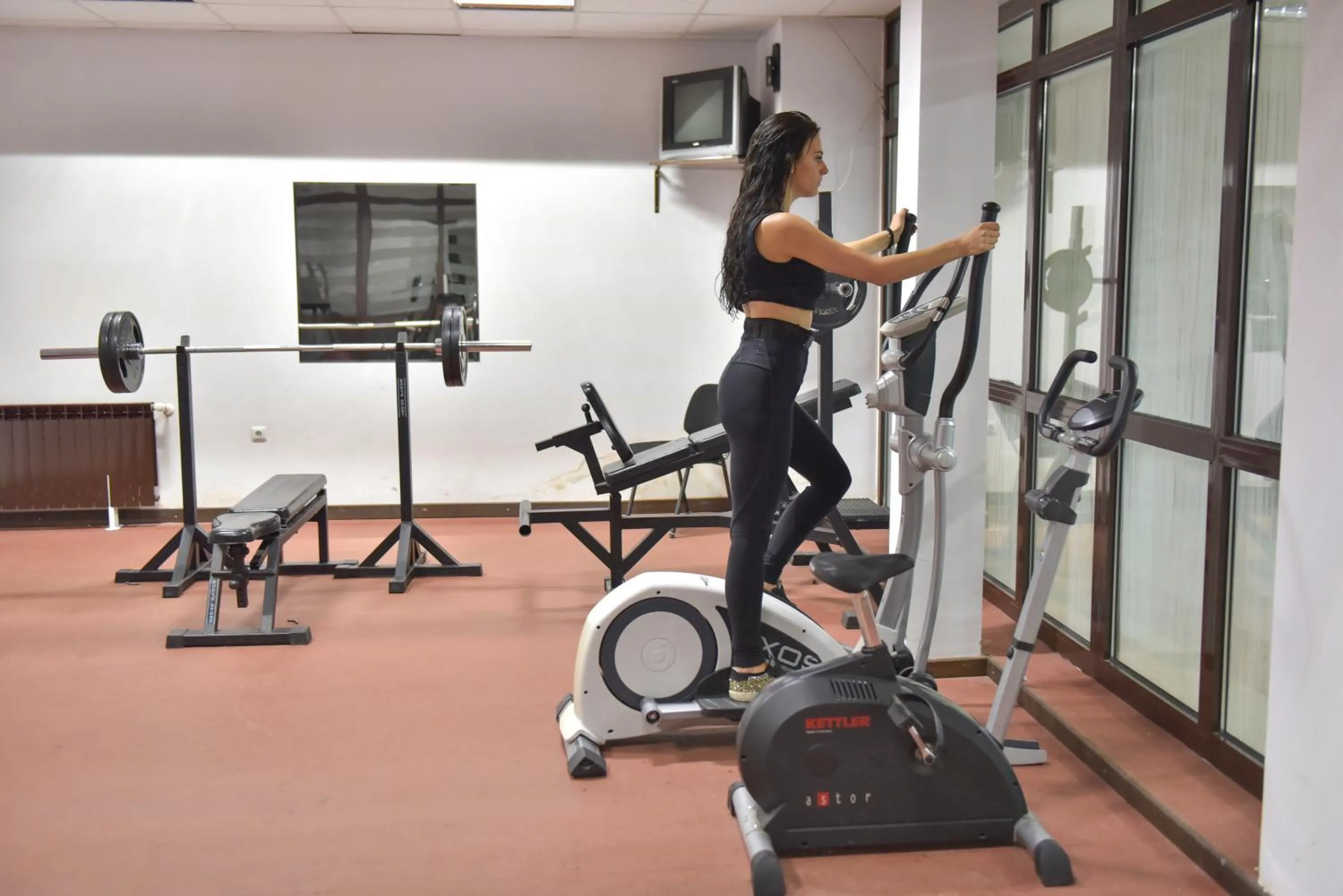 Royal Bansko - Family Apart Hotel With All Inclusive Light or HB&Drinks and Hot Pool & Jacuzzis