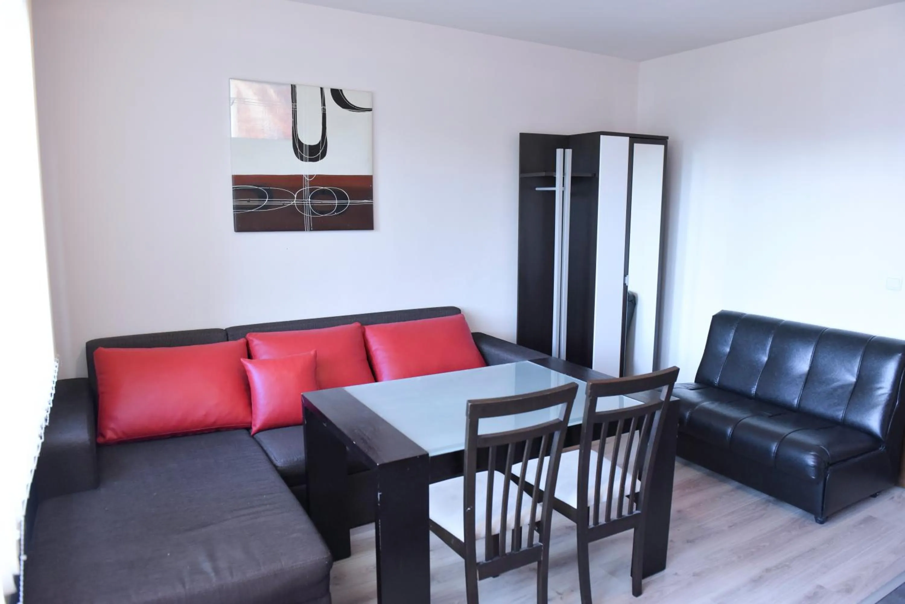 Royal Bansko - Family Apart Hotel With All Inclusive Light or HB&Drinks and Hot Pool & Jacuzzis