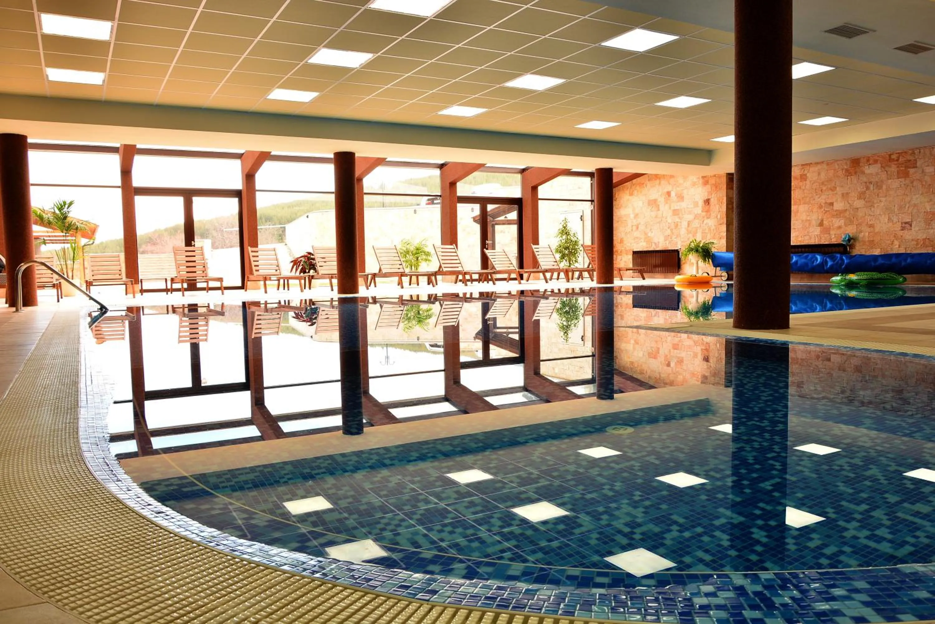 Swimming pool in Royal Bansko - Family Apart Hotel With All Inclusive Light or HB&Drinks and Hot Pool & Jacuzzis