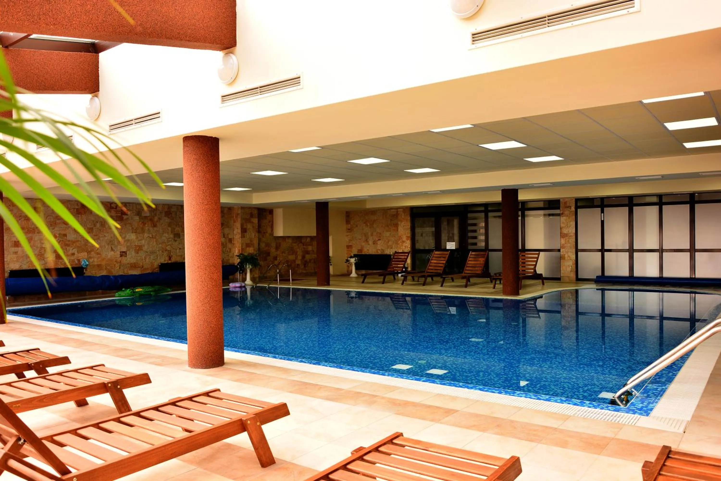 Swimming pool in Royal Bansko - Family Apart Hotel With All Inclusive Light or HB&Drinks and Hot Pool & Jacuzzis