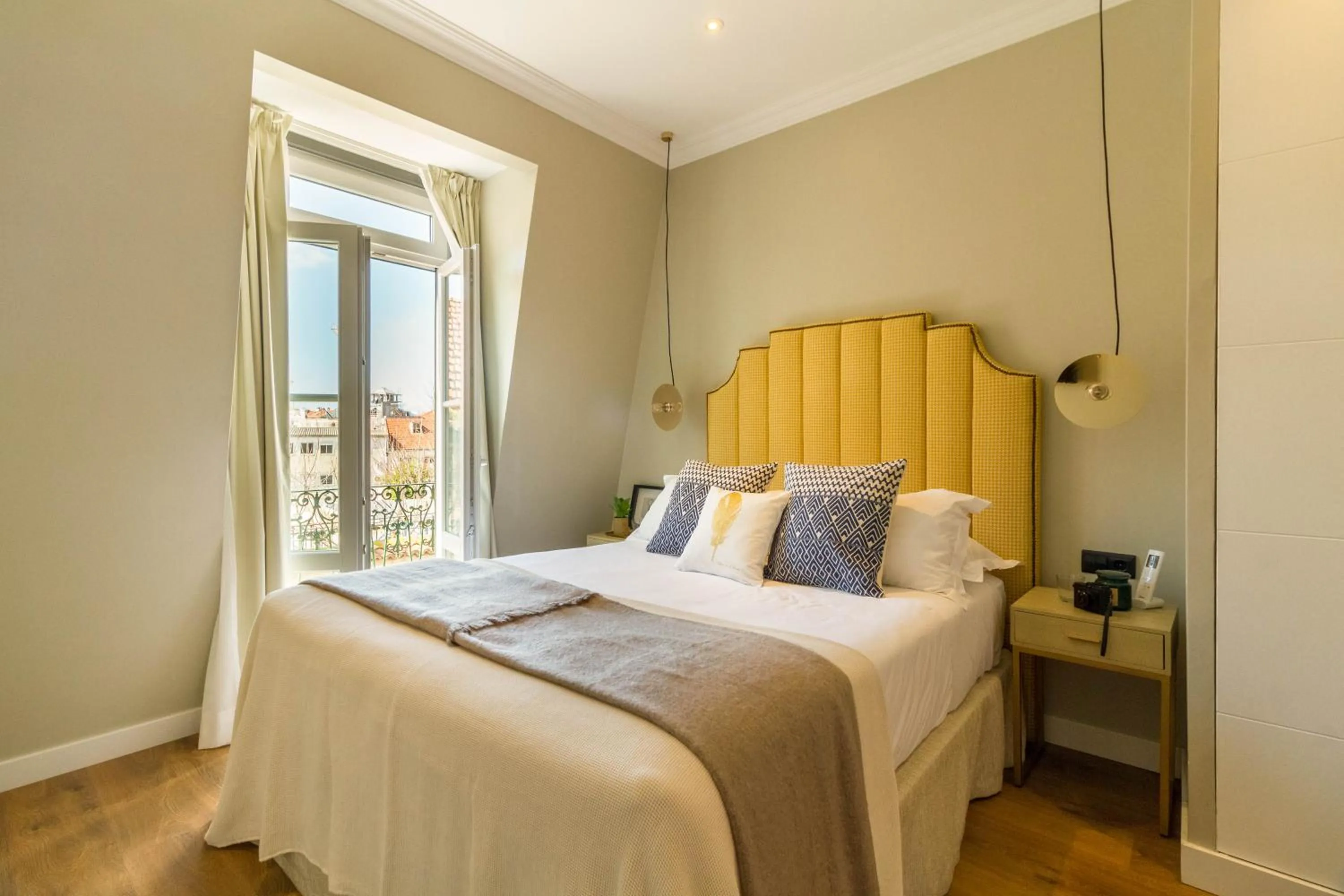 Bedroom, Bed in Bairro Alto Suites