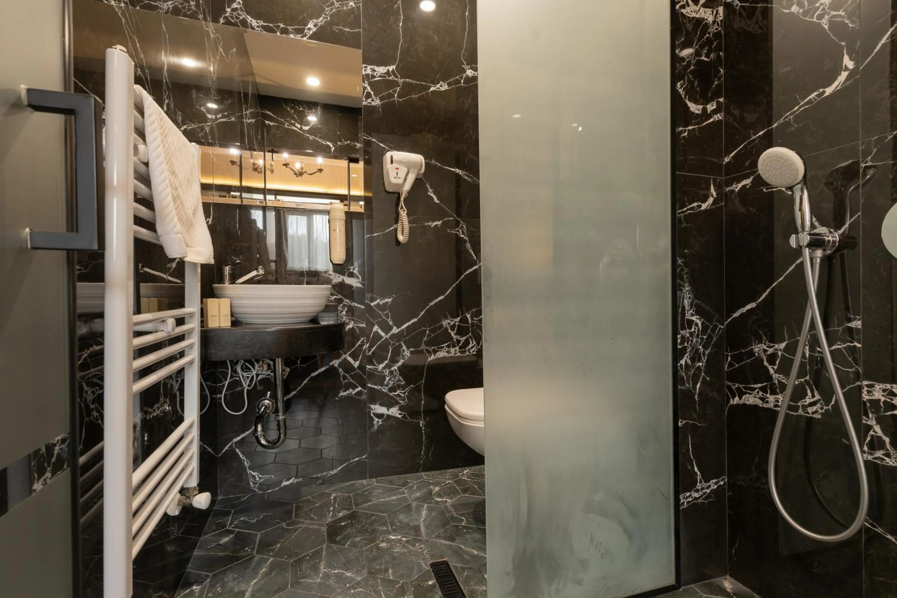 Shower in Tsarevets Boutique Hotel & SPA