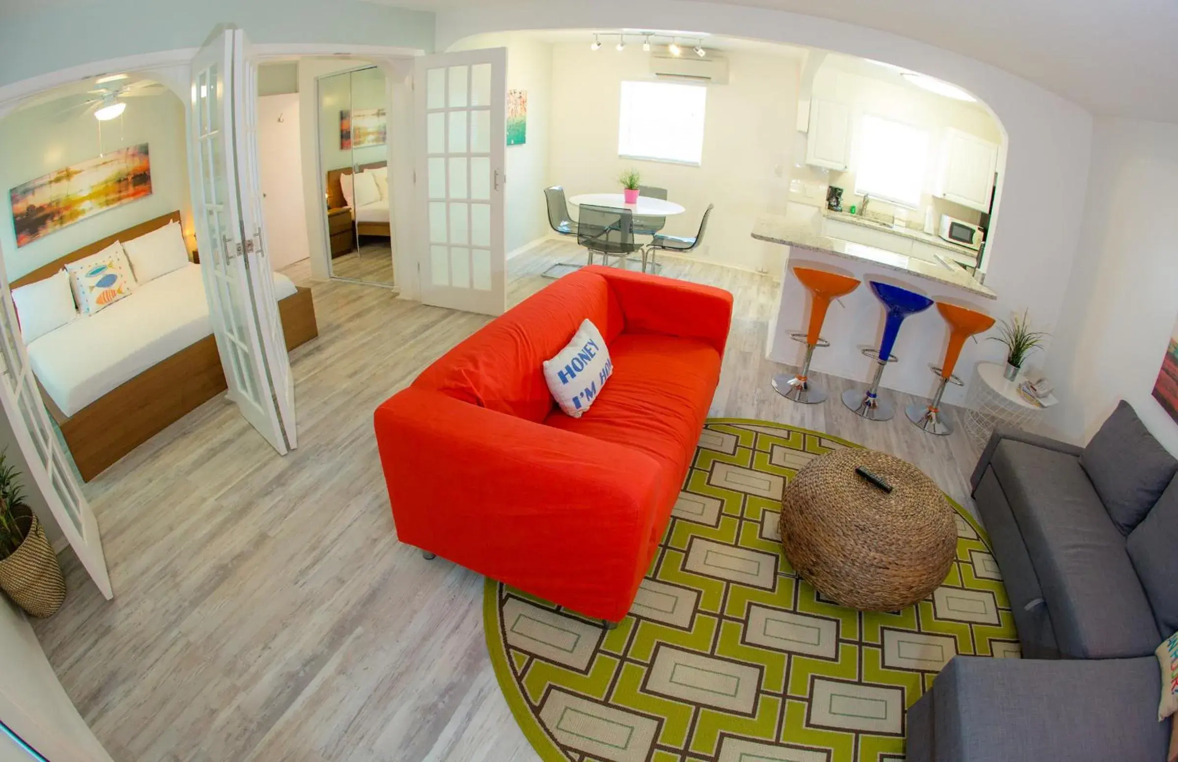 1 Bdrm Suite 1 King in St. Pete Beach Suites 1 Bdrm Suite 1 King in St. Pete Beach Suites