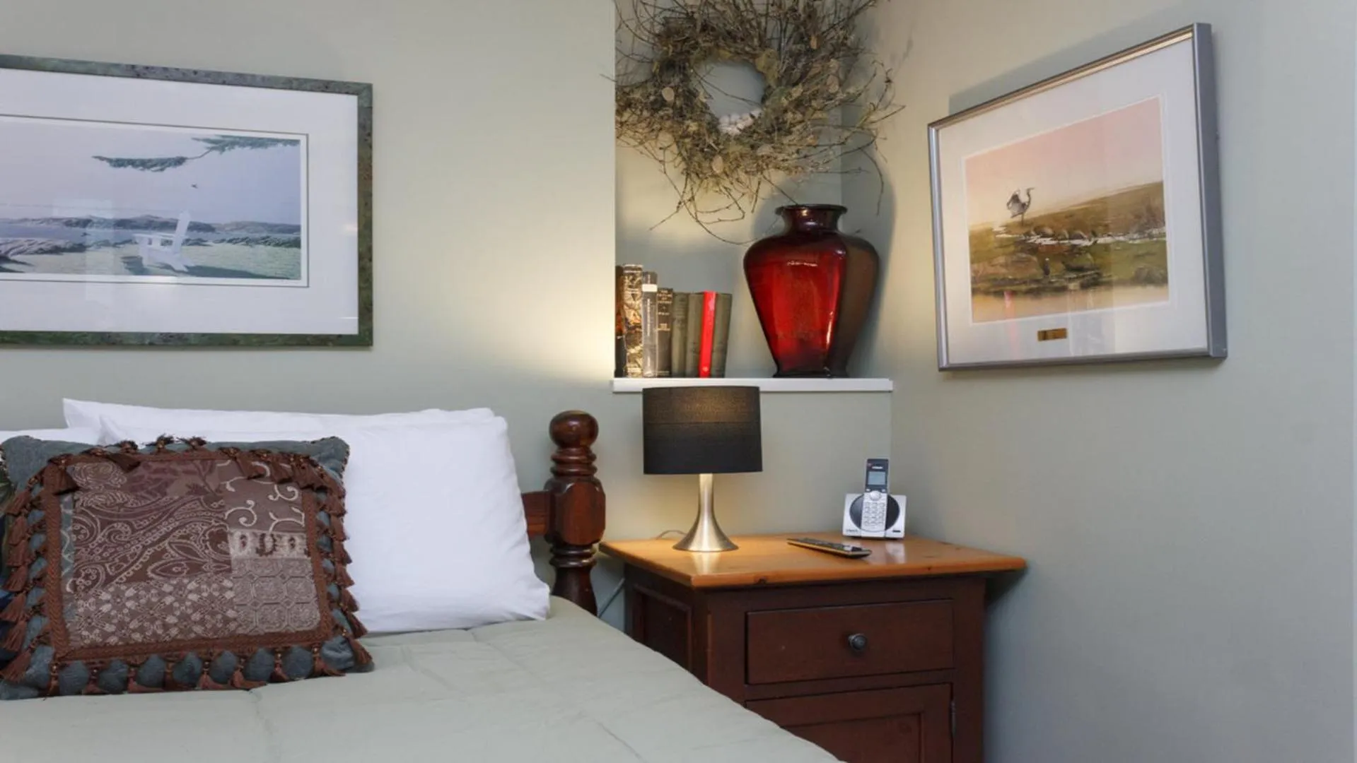 Bedroom, Bed in Coles Bay Vacation Retreat