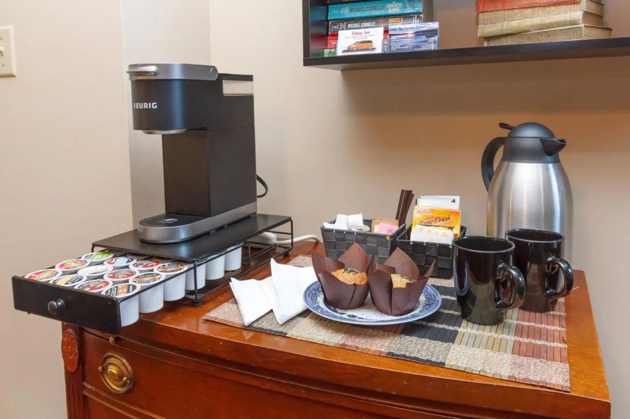 Coffee/tea facilities in Coles Bay Vacation Retreat