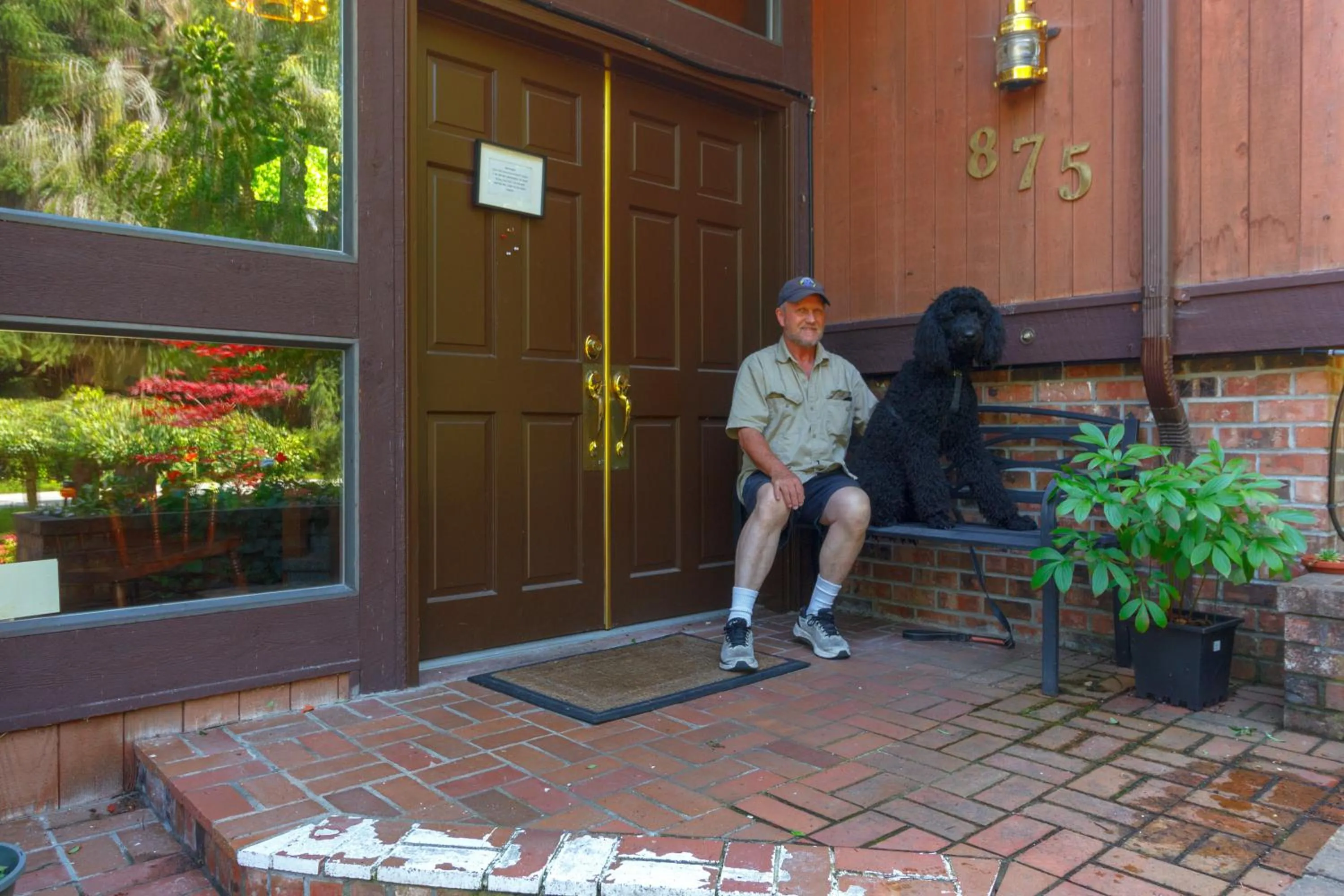 Staff in Coles Bay Vacation Retreat