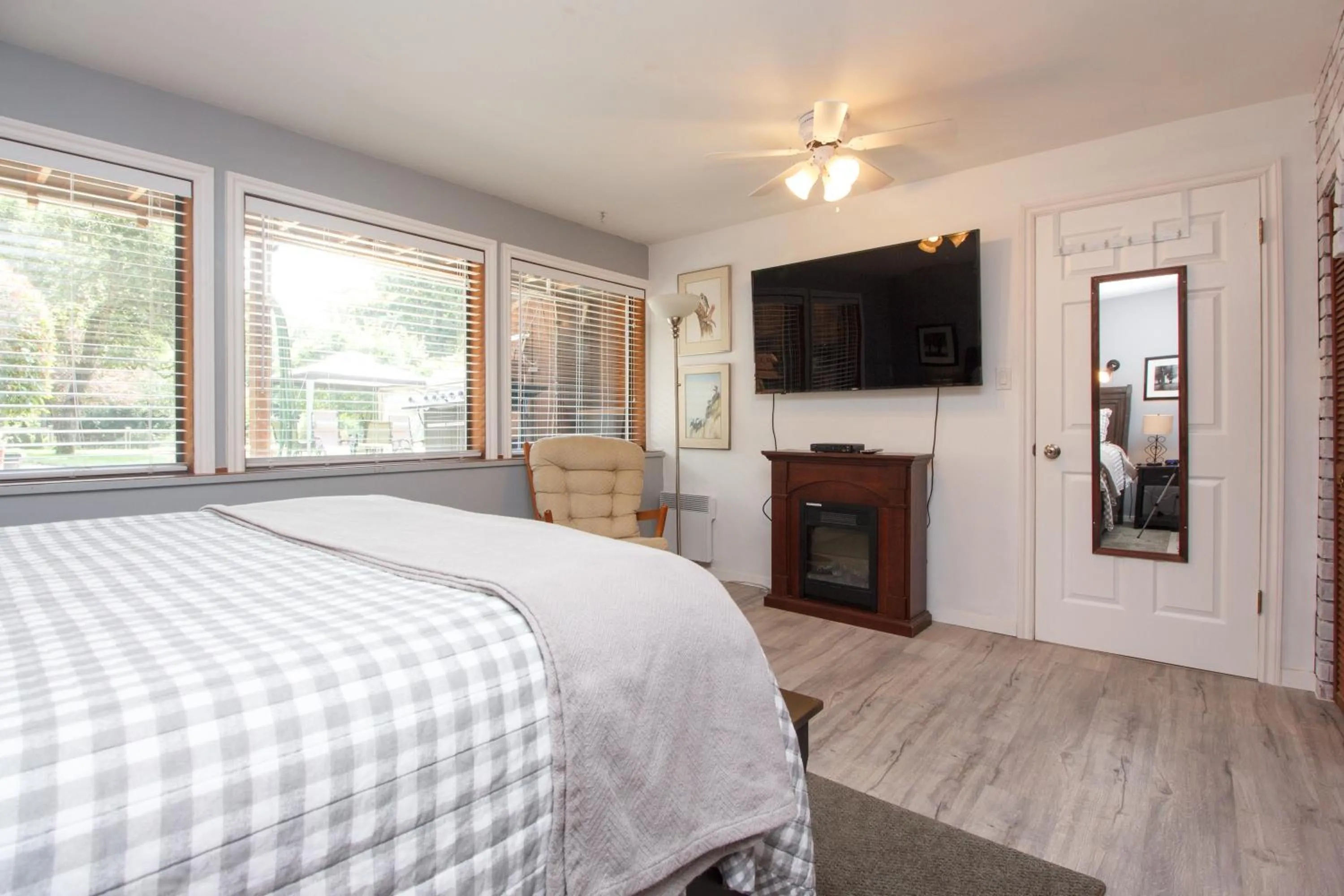 Bedroom, Bed in Coles Bay Vacation Retreat