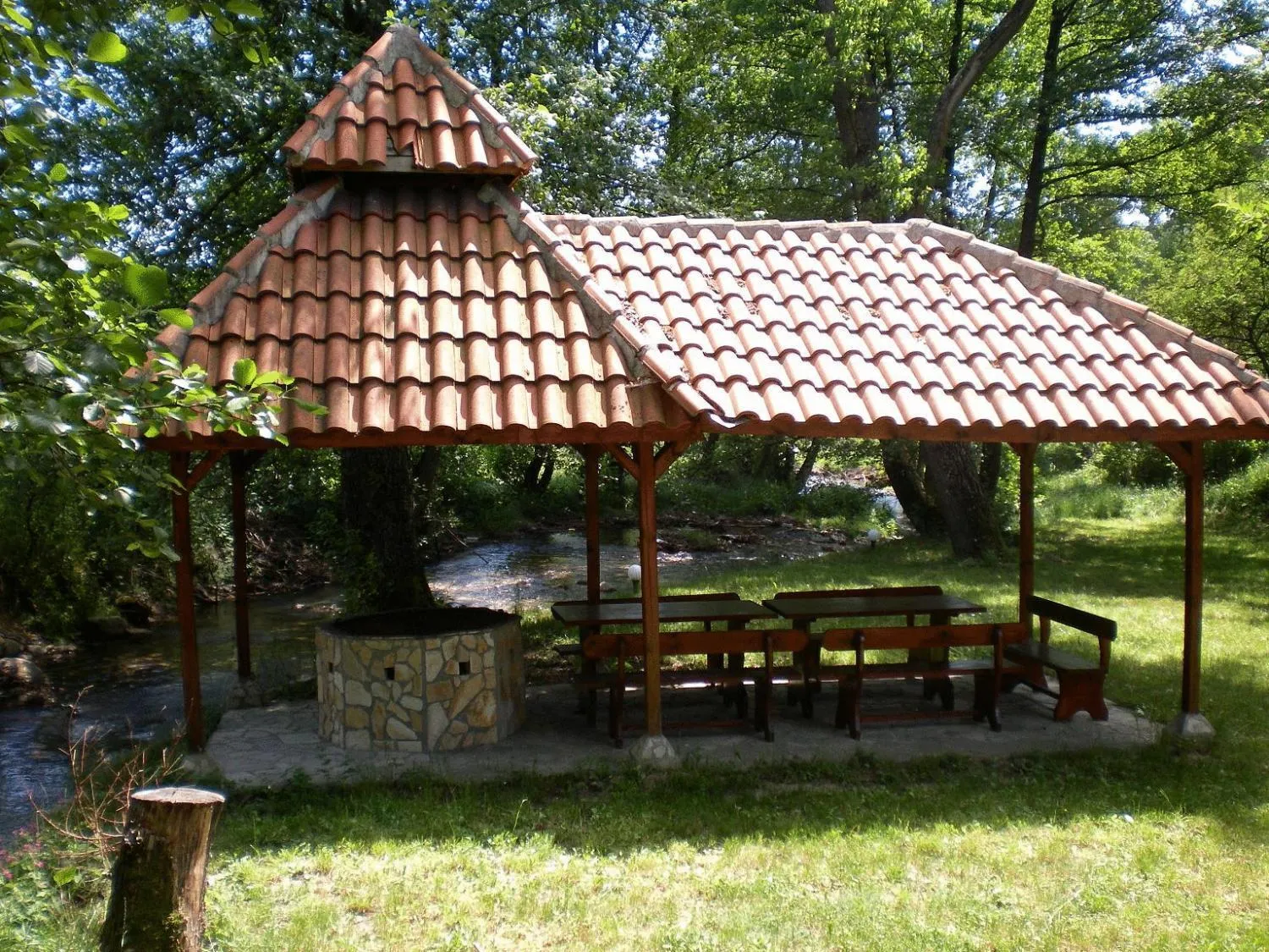 BBQ facilities in Hotel Paradise Place