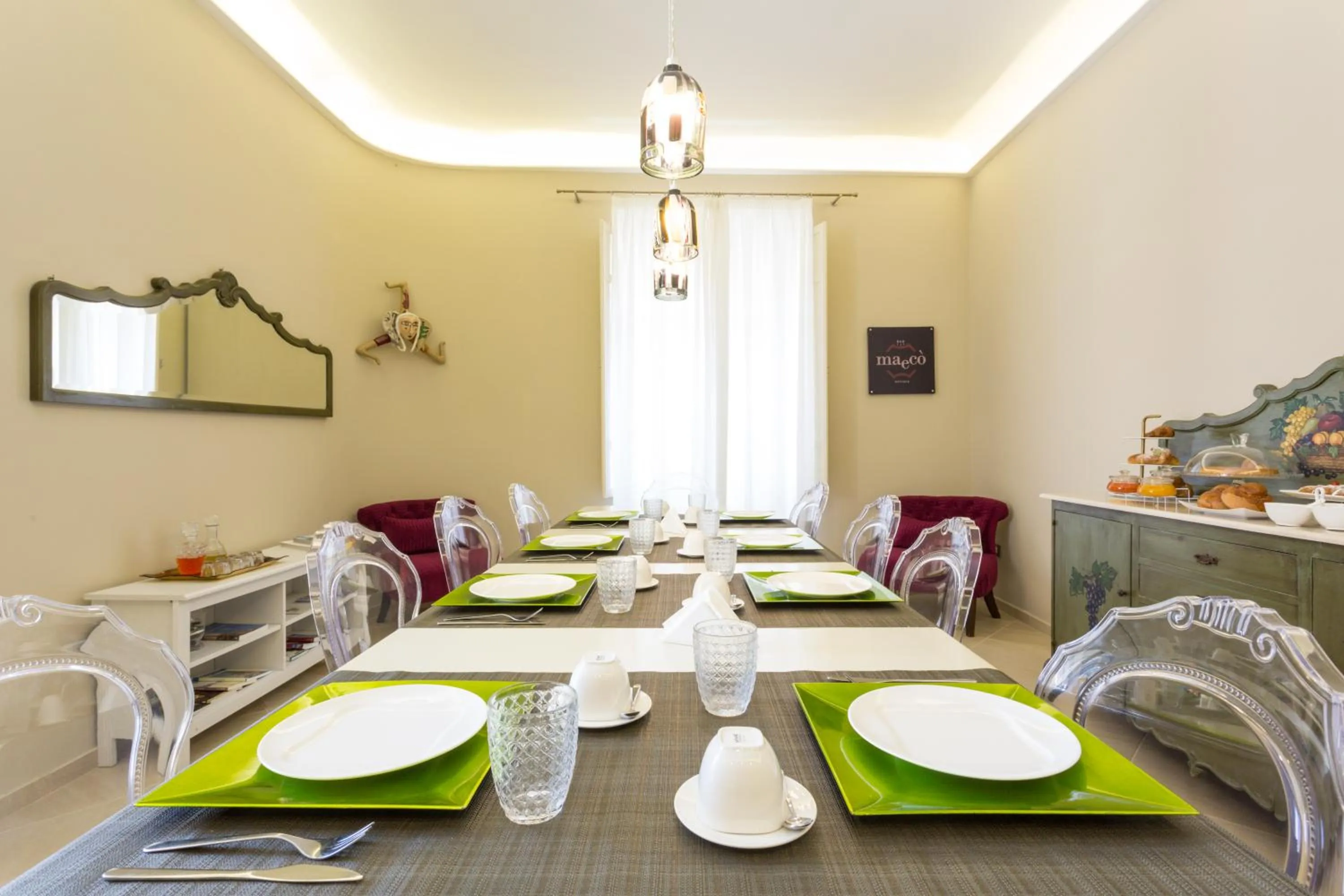 Breakfast in Maecò Ortigia B&B - Hospitality & Charming Rooms