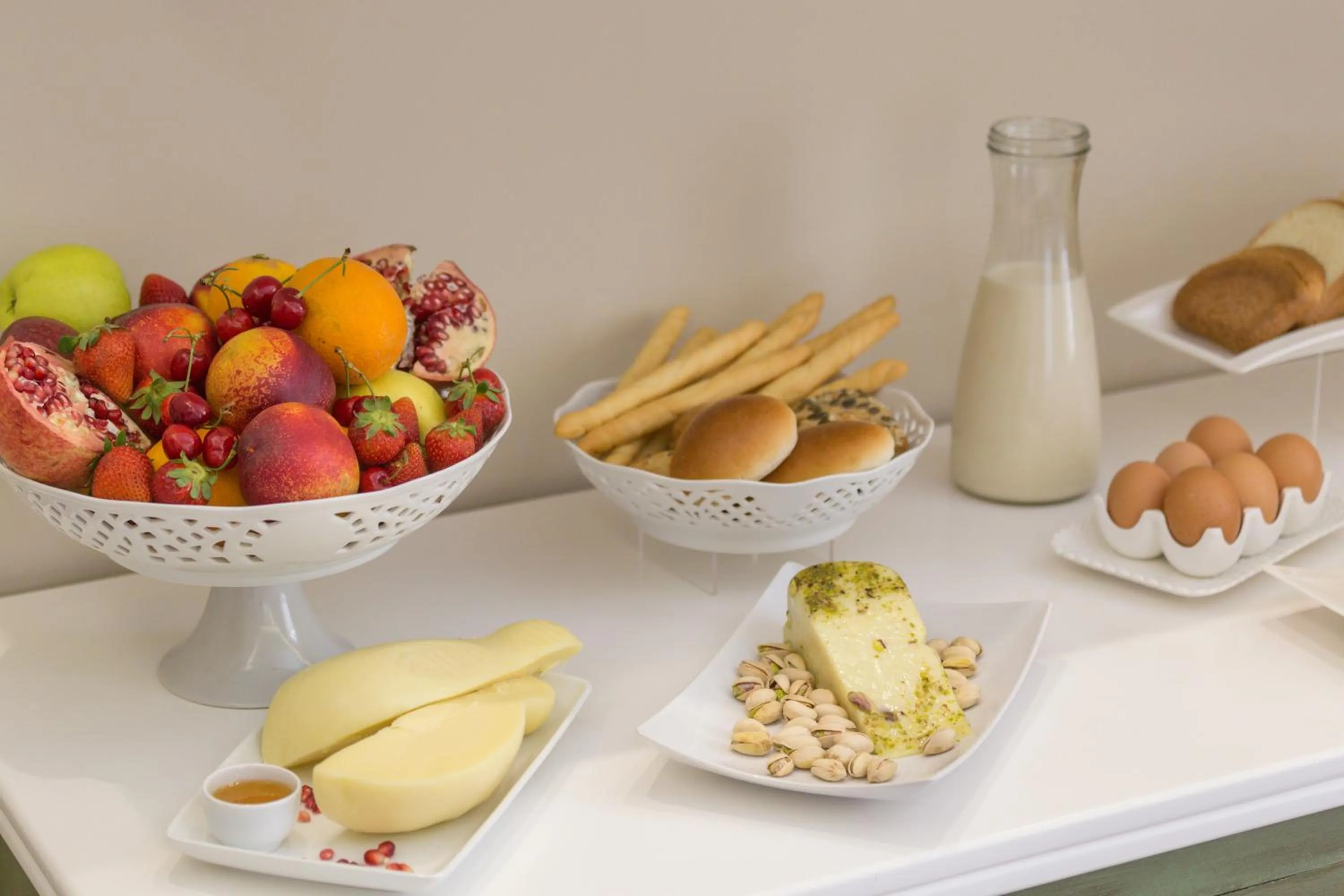 Breakfast in Maecò Ortigia B&B - Hospitality & Charming Rooms