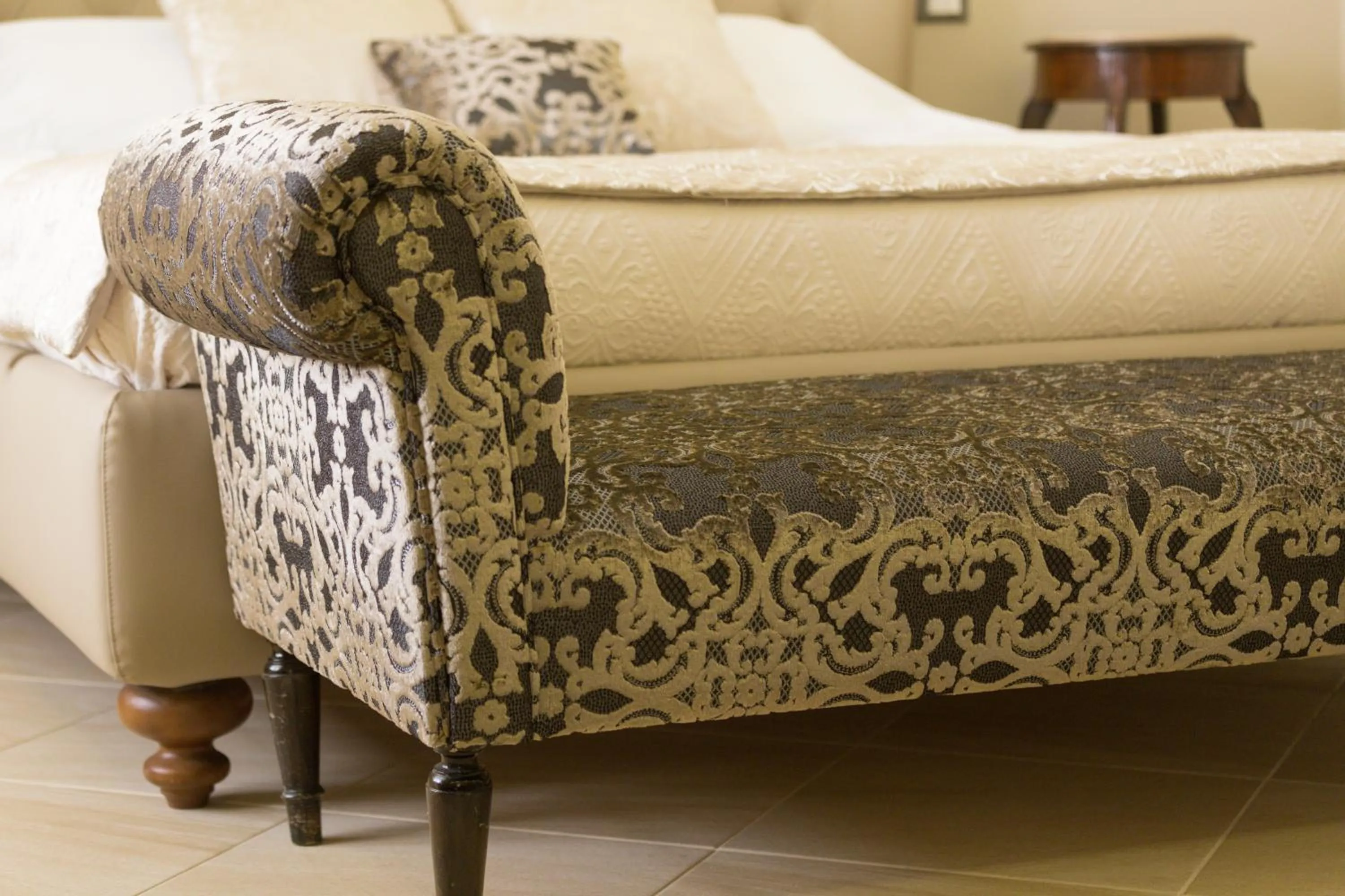 Decorative detail, Bed in Maecò Ortigia B&B - Hospitality & Charming Rooms