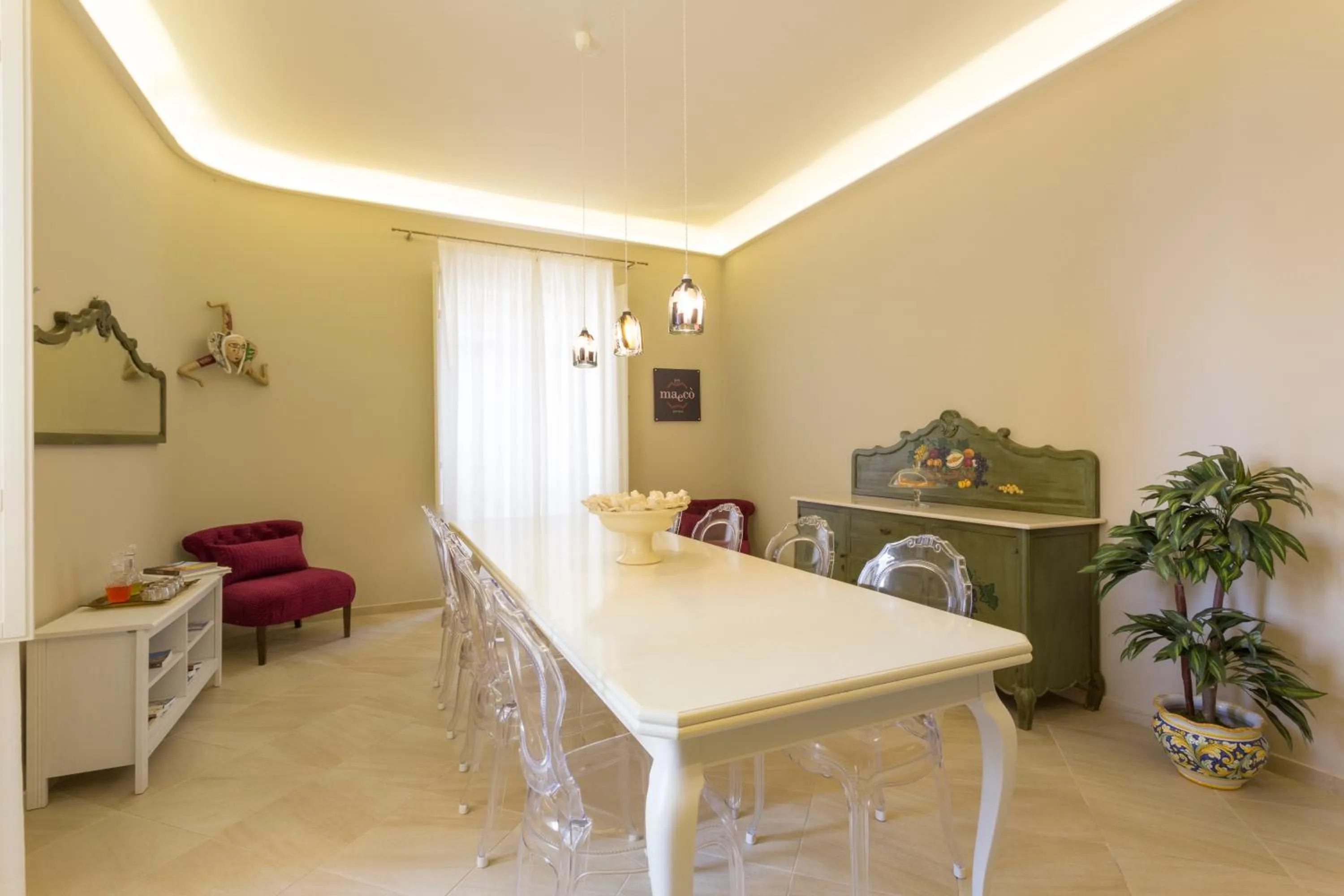 Communal lounge/ TV room in Maecò Ortigia B&B - Hospitality & Charming Rooms