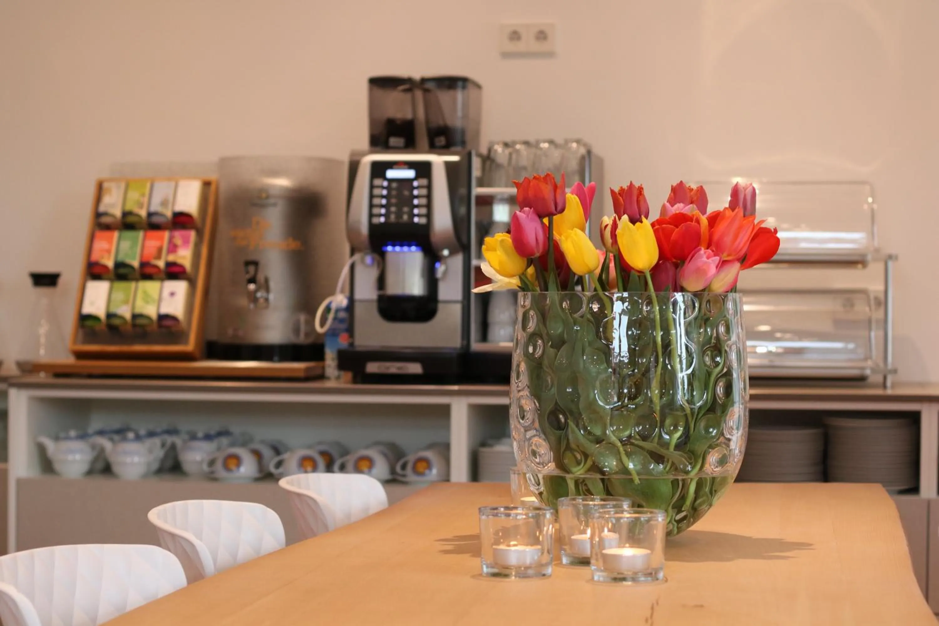 Restaurant/places to eat in Landhotel Adler