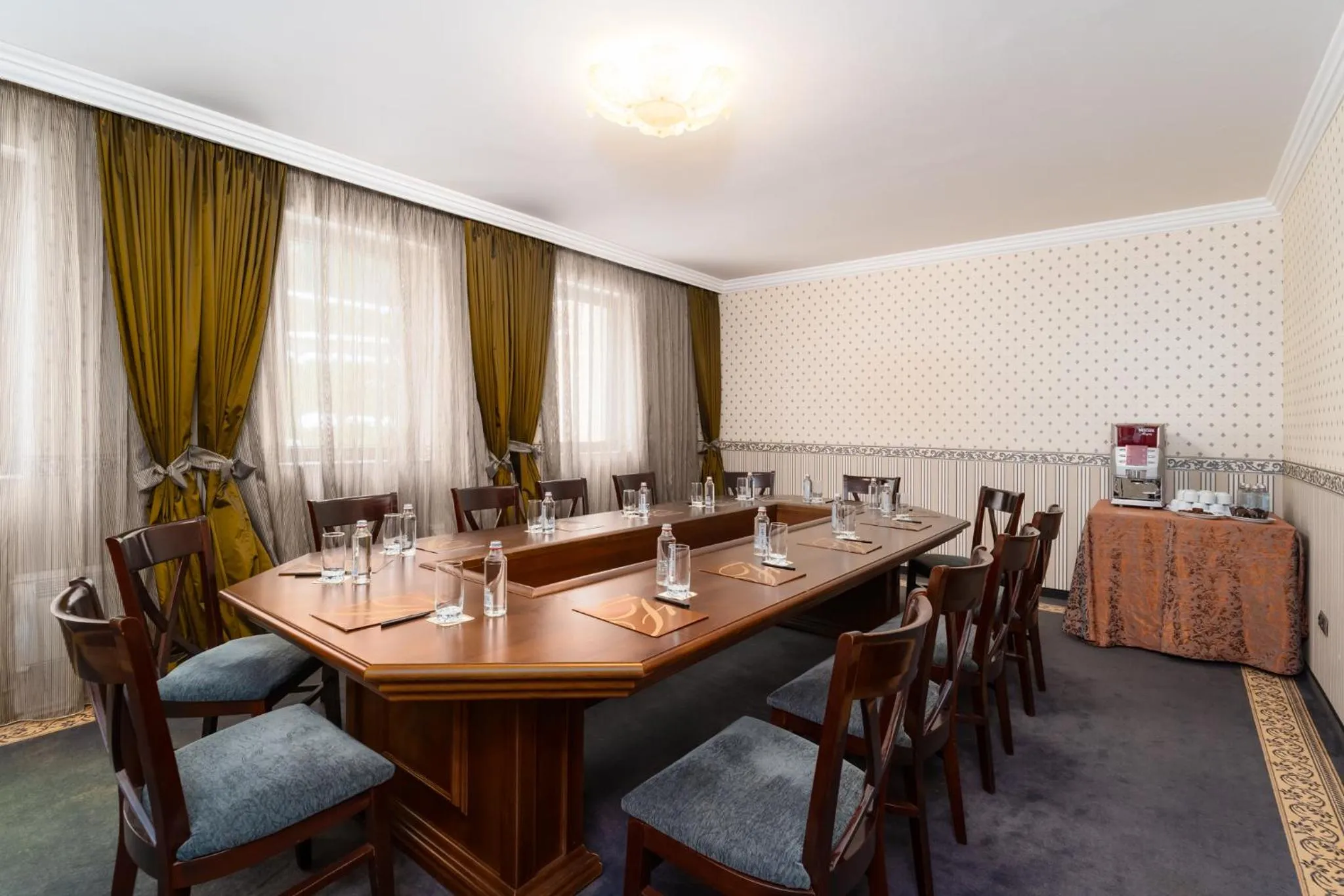 Meeting/conference room in Festa Winter Palace Hotel